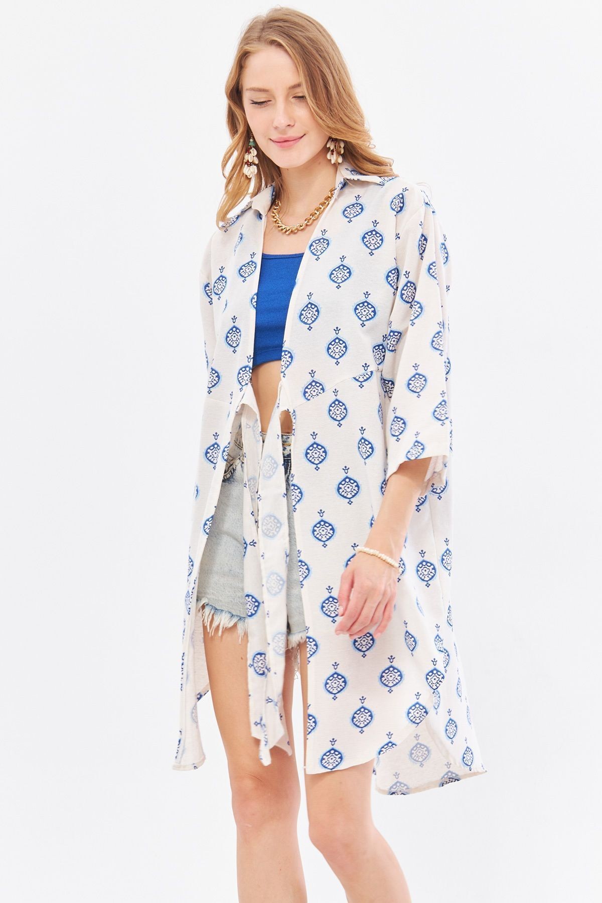 Kadın Mavi Keten Görünümlü Desenli Önden Bağlamalı Midi Boy Kimono Gömlek ARM-24Y001096
