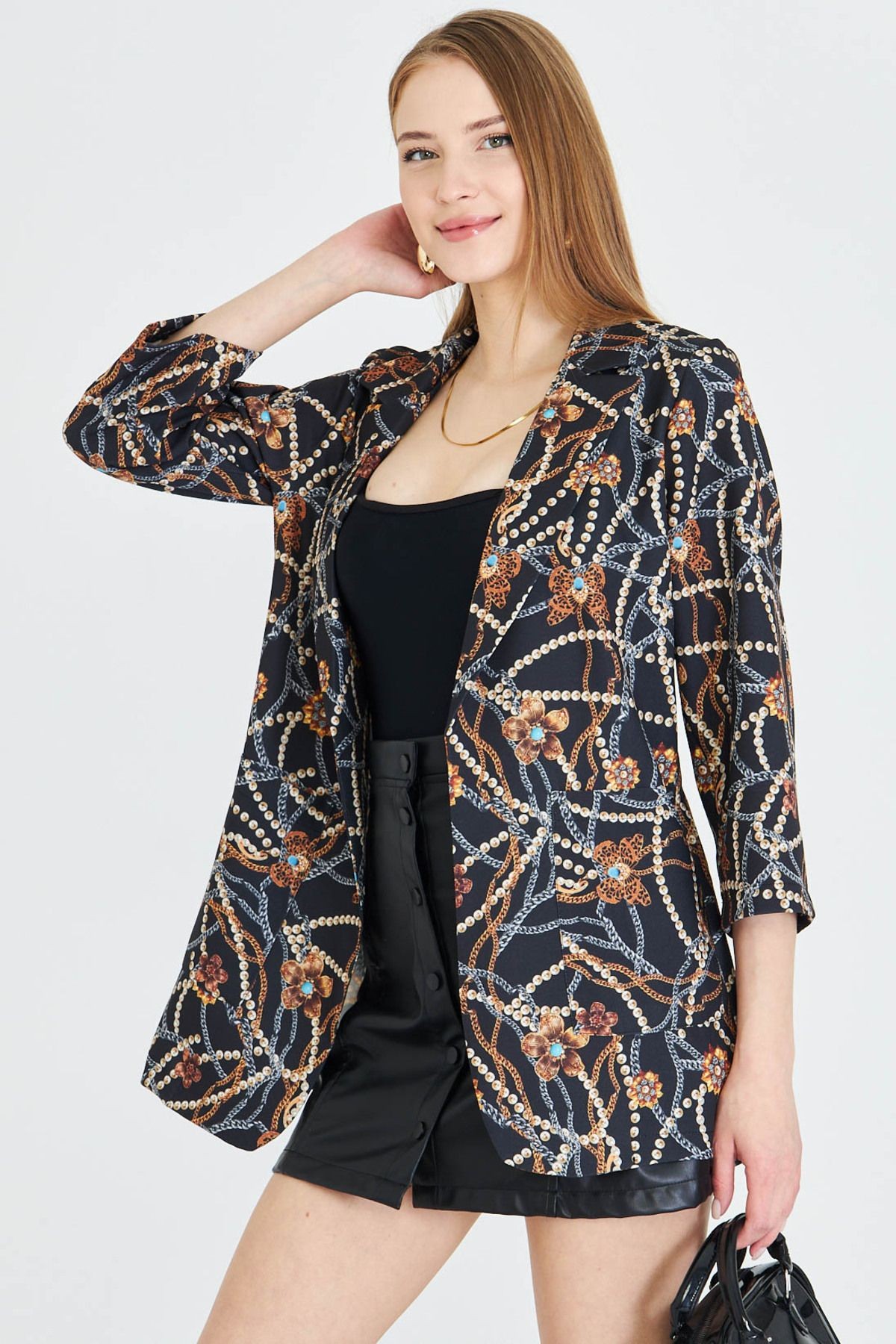 Kadın Siyah Cepli Oversize Ceket ARM-25Y001057