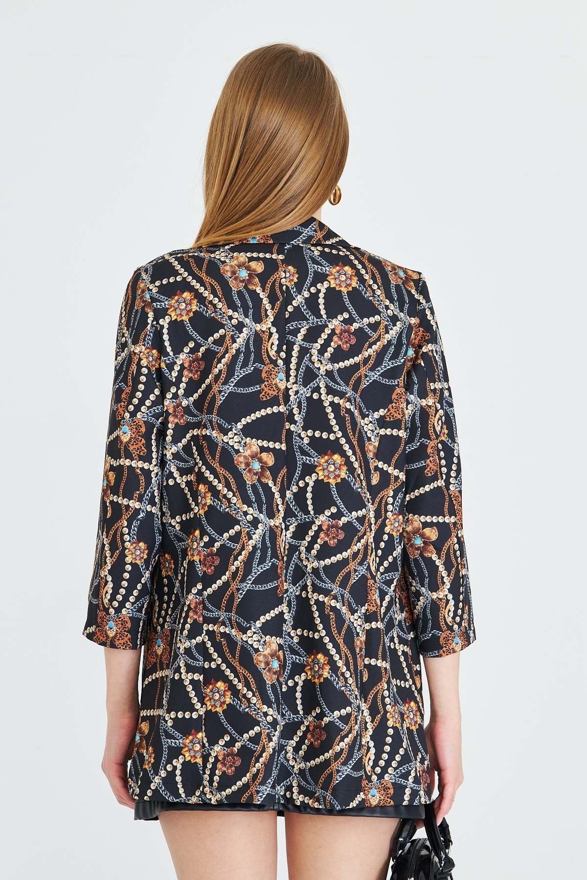 Kadın Siyah Cepli Oversize Ceket ARM-25Y001057