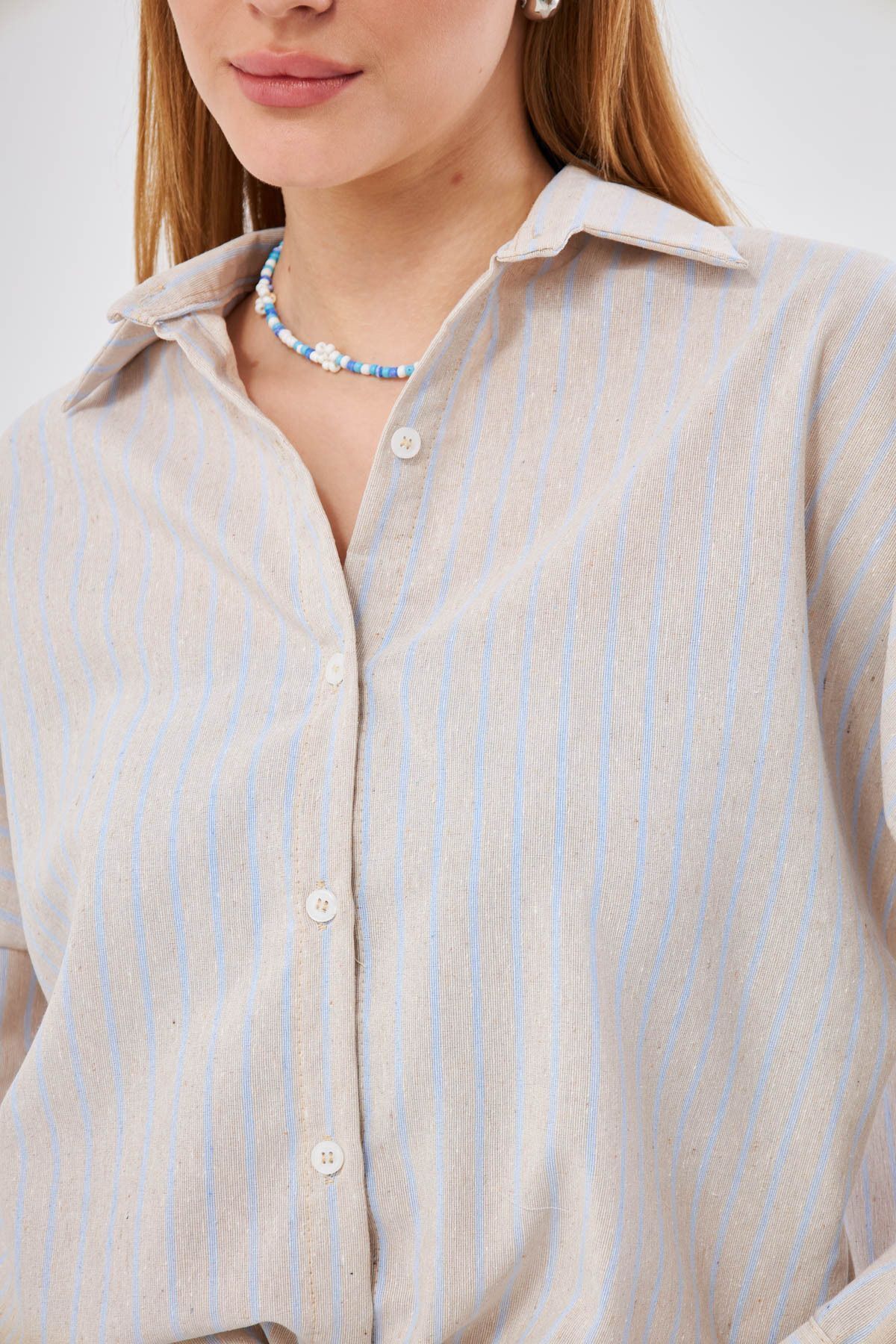 Kadın Açık Mavi Çizgili Oversize Uzun Basic Gömlek ARM-24K001061