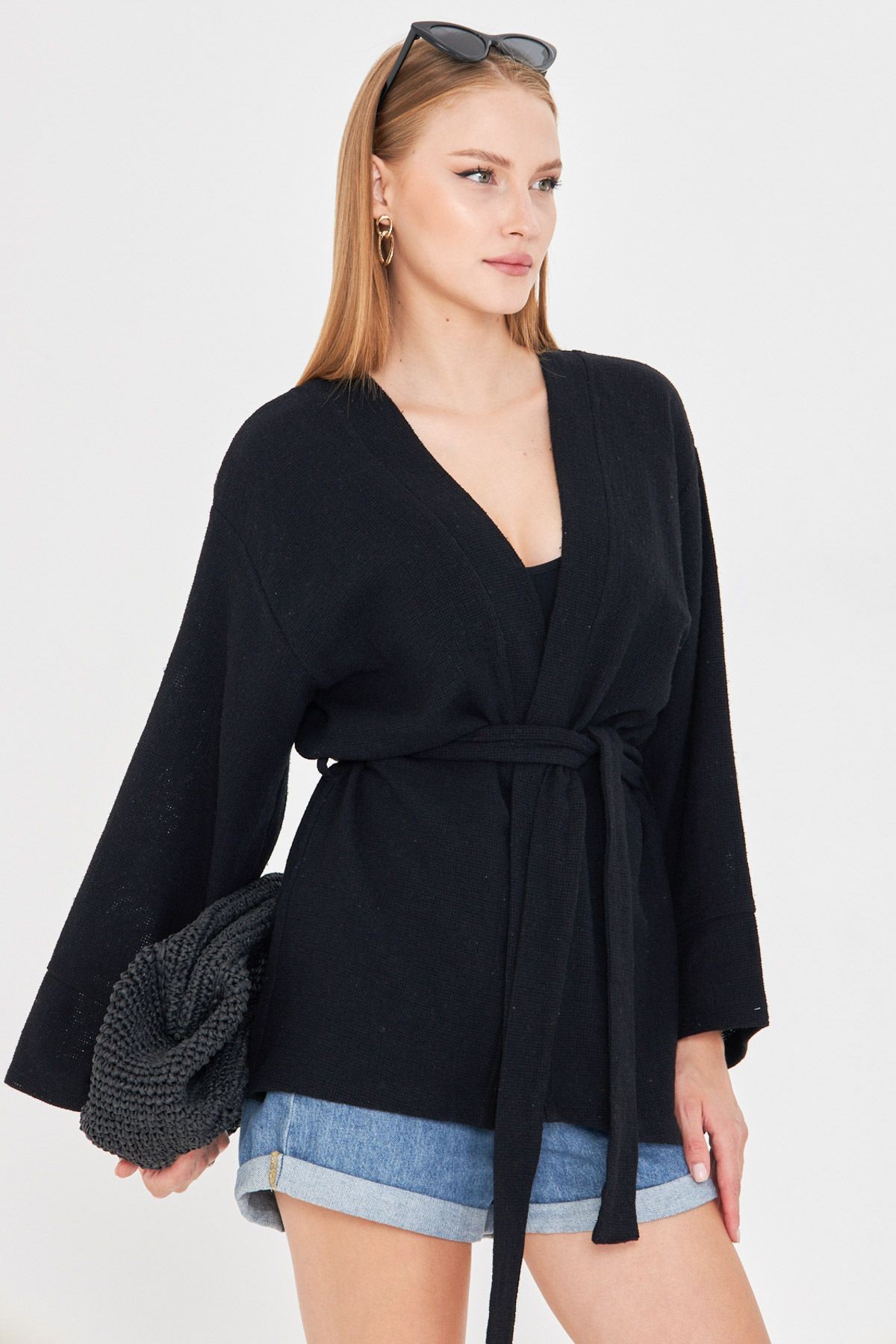 Kadın Siyah Kemerli Kimono ARM-25Y001073