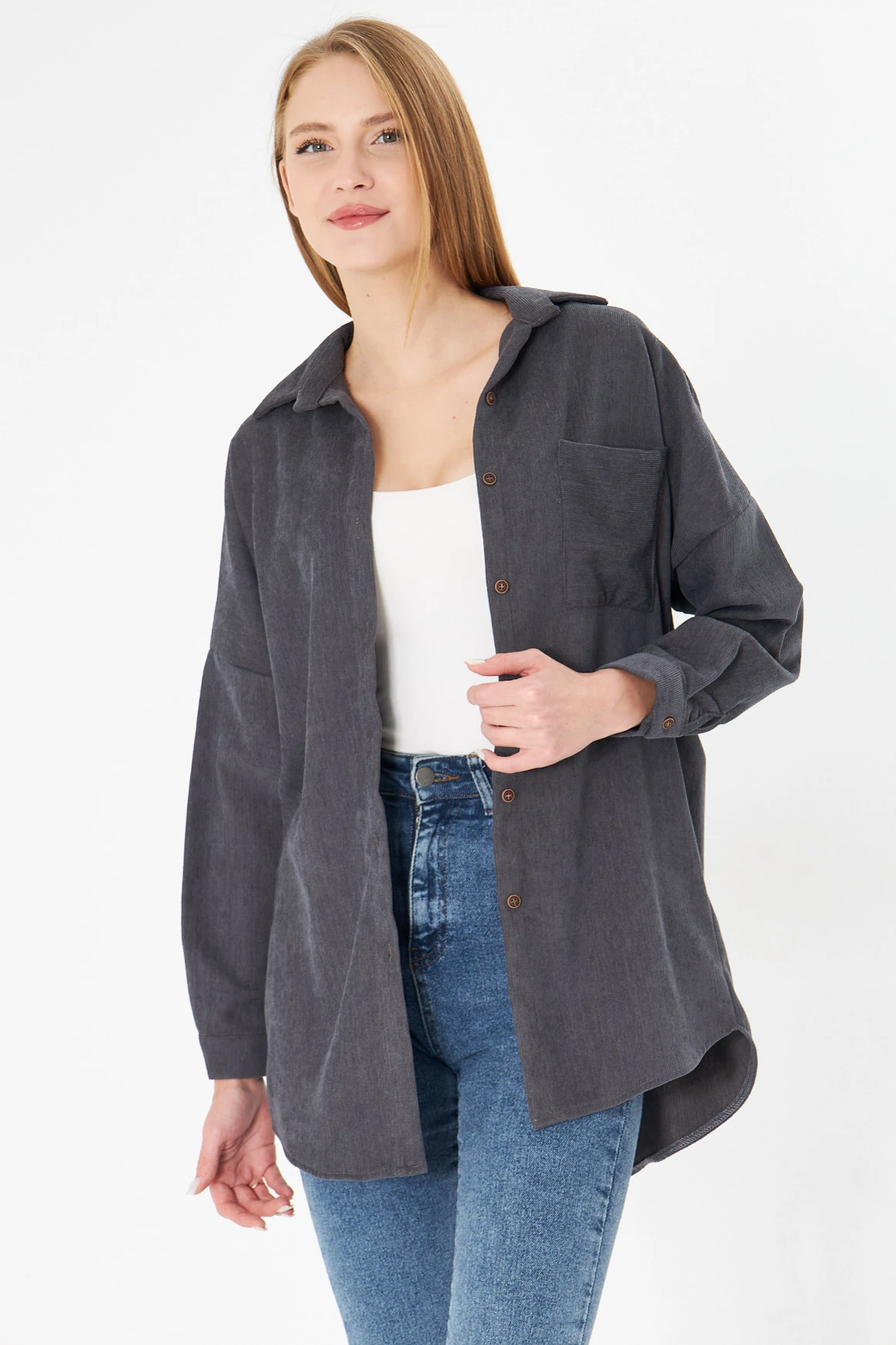 Kadın Antrasit Cepli Oversize İnce Fitilli Kadife Gömlek ARM-24K001076