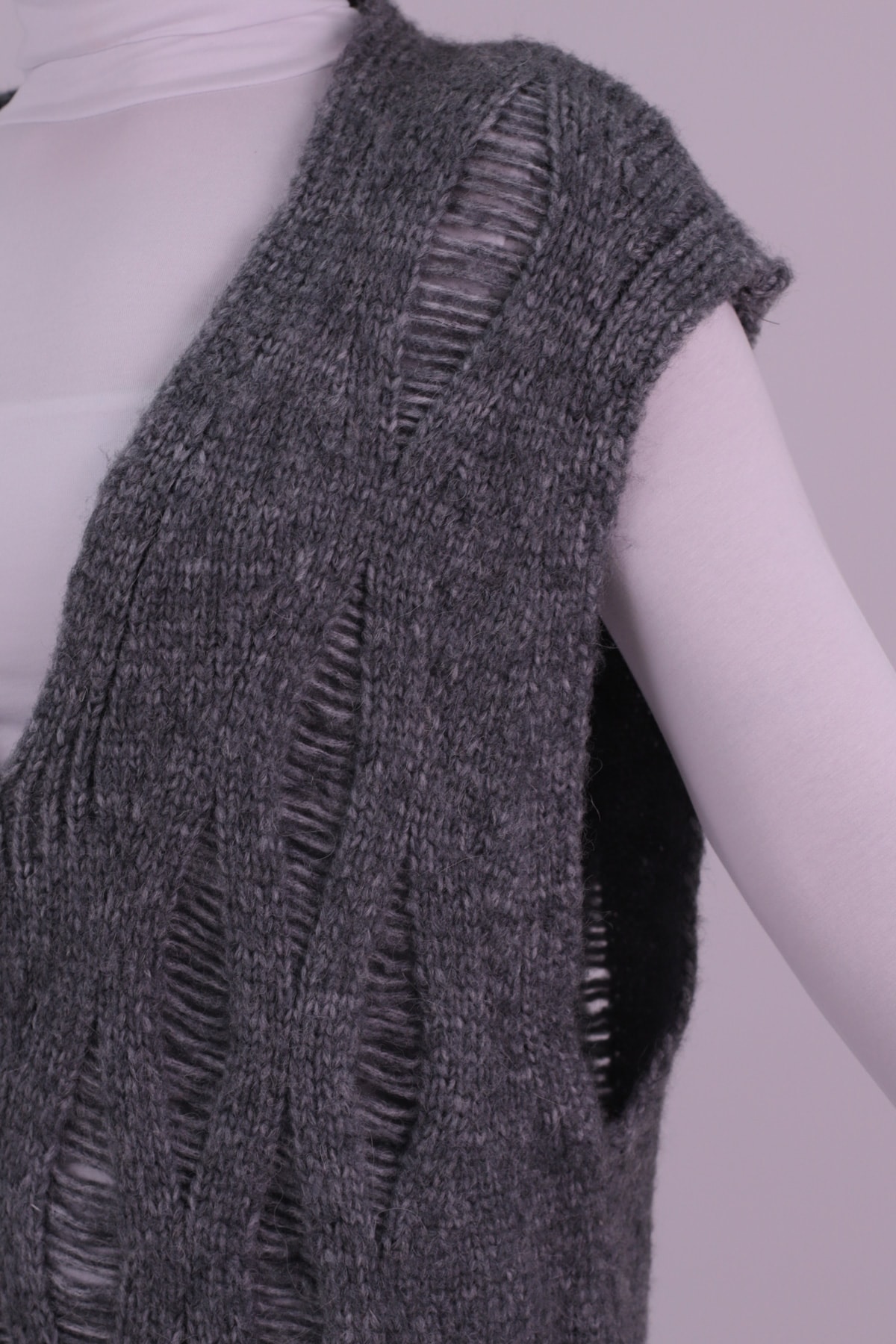 Kadın Gri V Yaka Triko Süveter ARM-26K136014