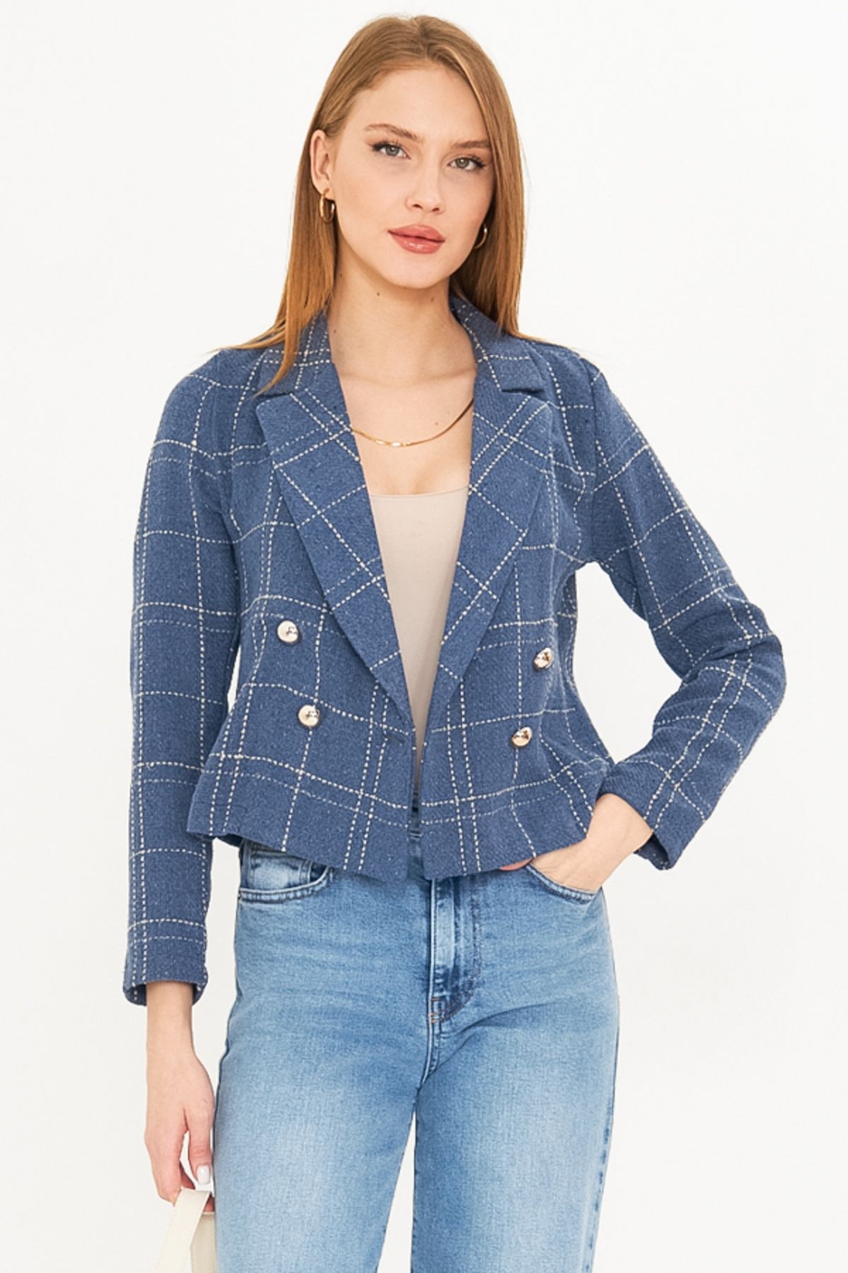 Kadın İndigo-Bej Kruvaze Yaka Tüvit Crop Ceket ARM-24K001014