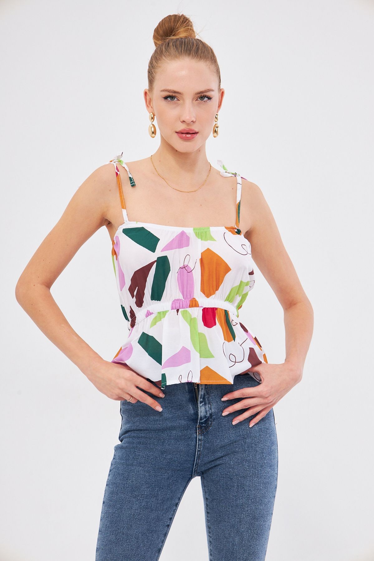 Kadın Lila Desenli Beli Lastikli Askıları Bağlama Detaylı Straplez Crop Bluz ARM-24Y001116
