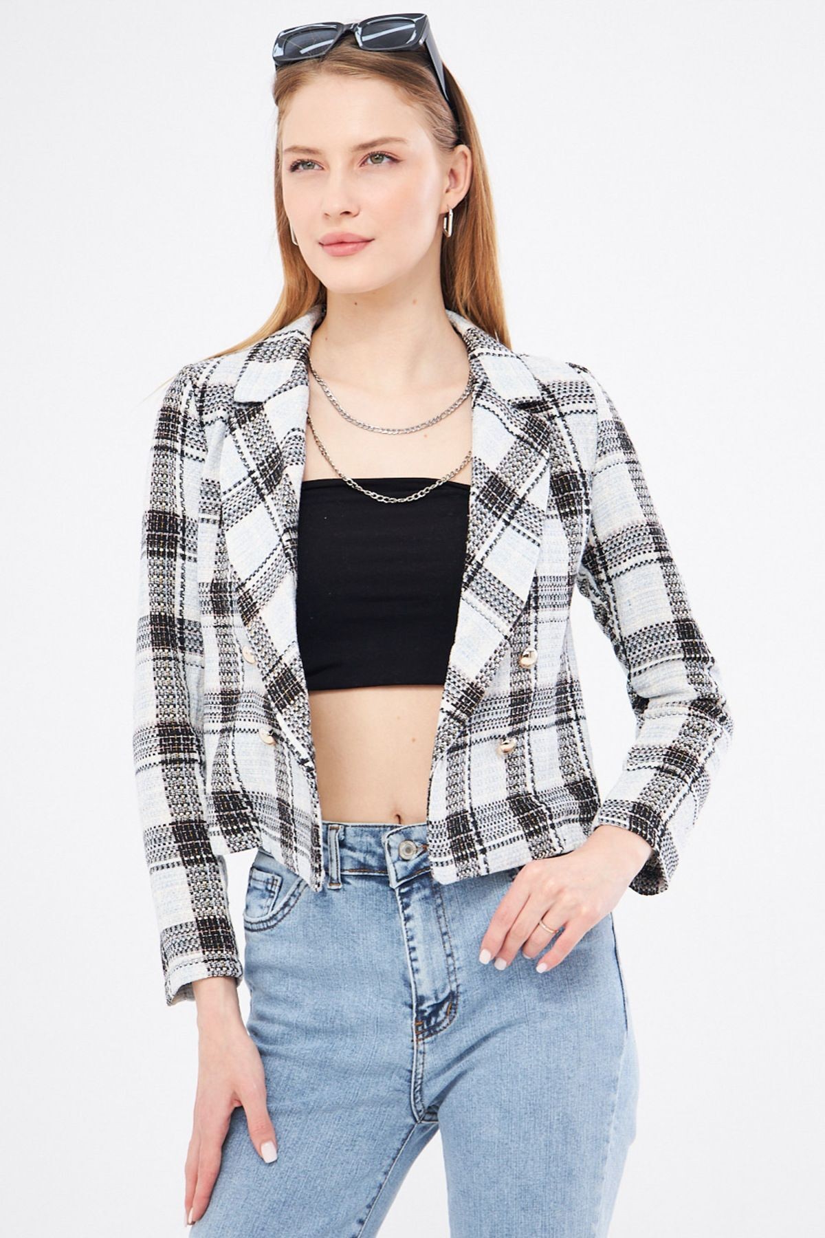 Kadın Açık Mavi Kruvaze Yaka Tüvit Crop Ceket ARM-24K001014
