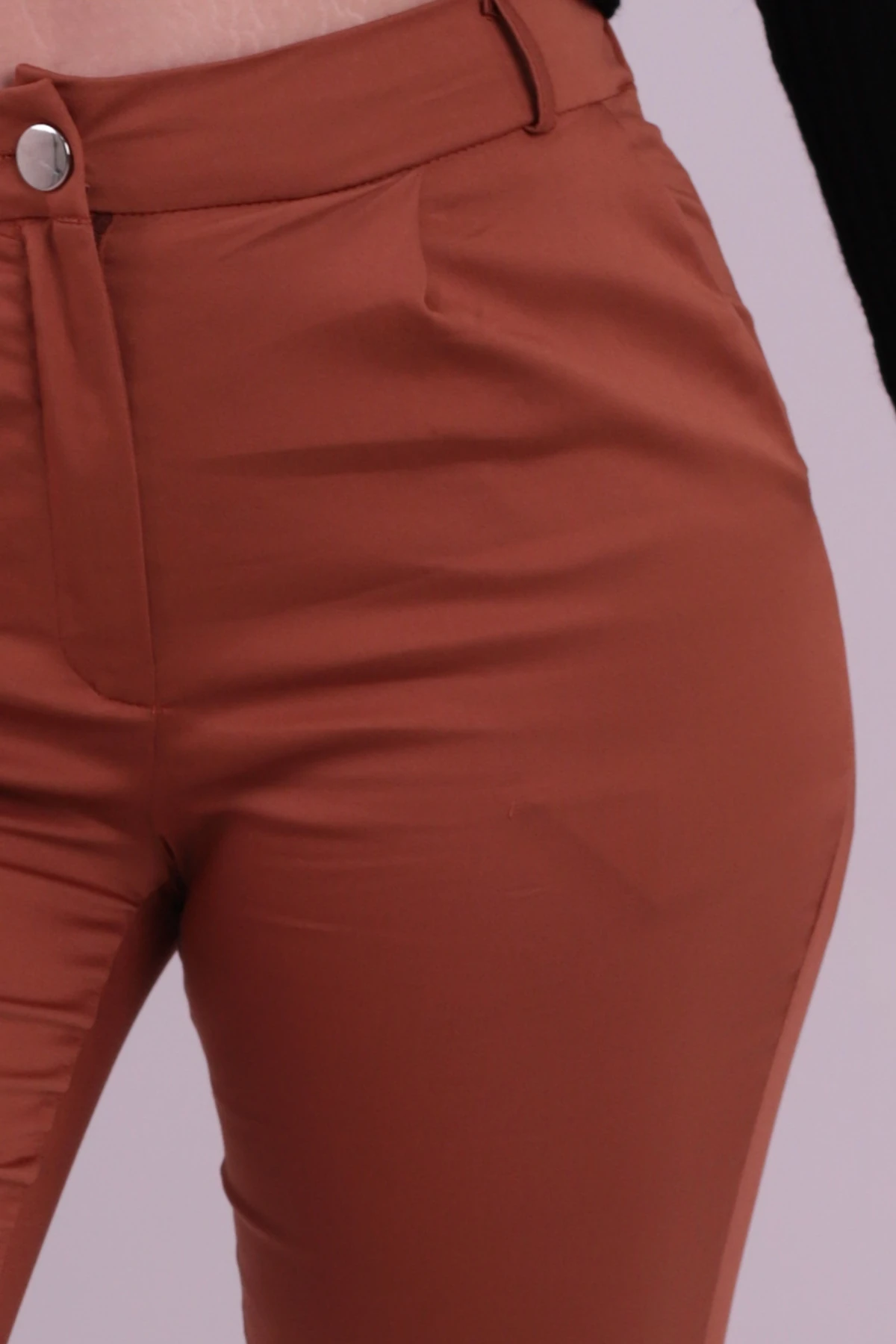 Kadın Taba Beli Lastikli Paçası Katlamalı Pantolon ARM-26K136042