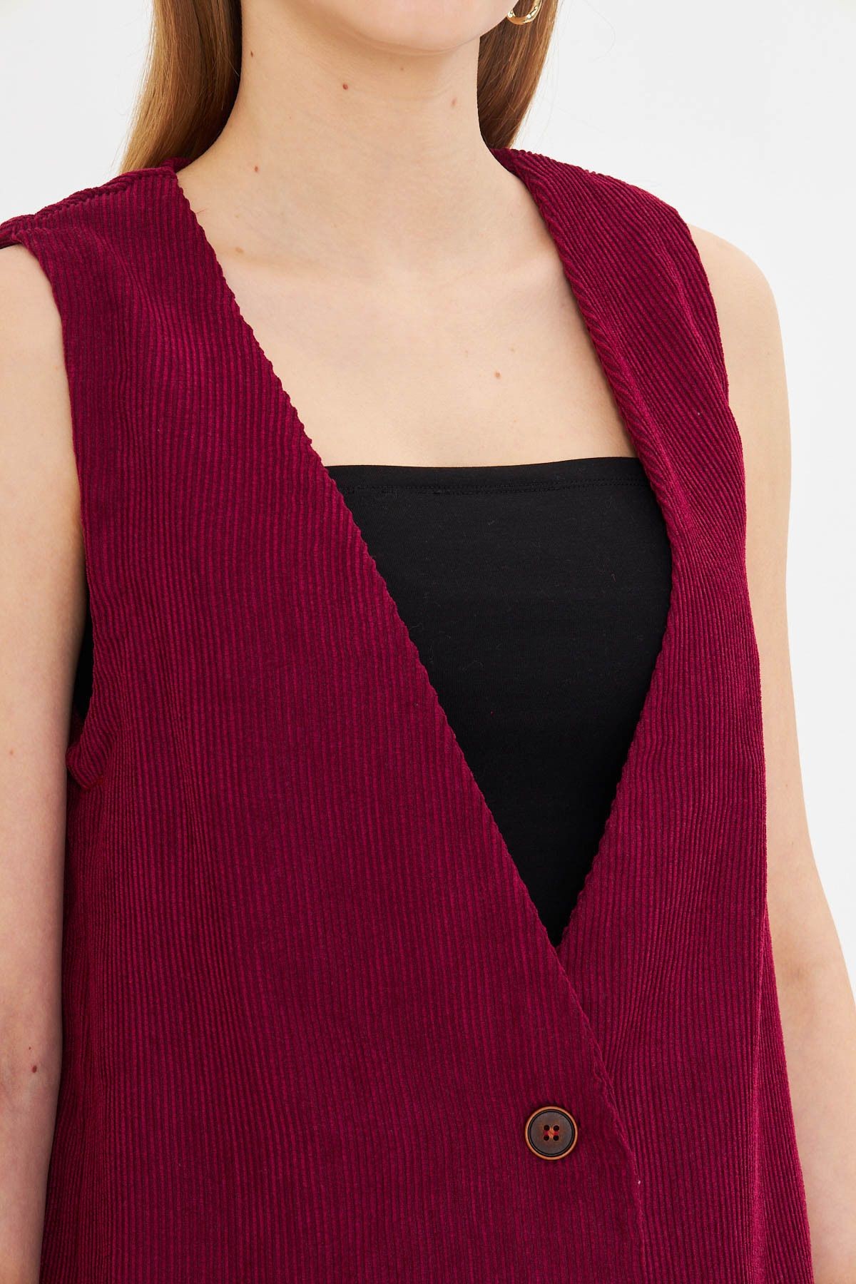 Kadın Mürdüm V Yaka Tek Düğmeli Oversize Kalın Fitilli Kadife Yelek ARM-25K001016