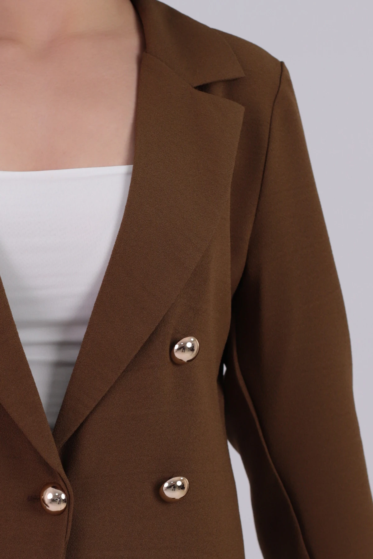 Kadın Koyu Haki Düğmeli Ceket ARM-20K001151