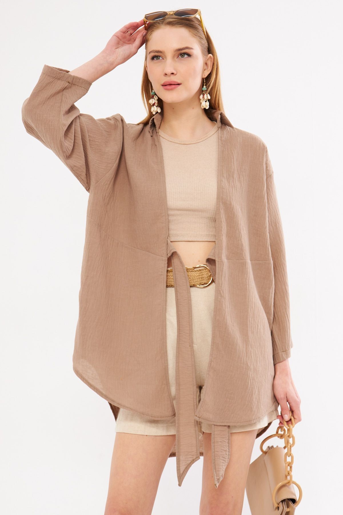 Kadın Açık Kahve Keten Görünümlü Önden Bağlamalı Kimono Gömlek ARM-24Y001063