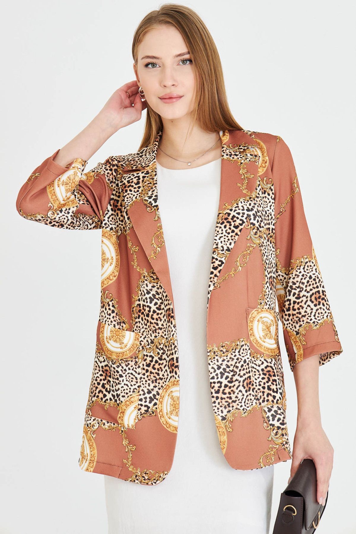Kadın Bej Cepli Oversize Ceket ARM-25Y001057