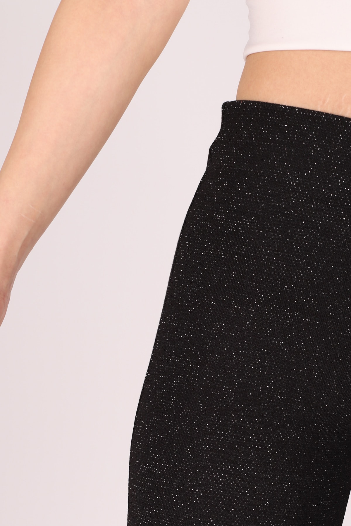 Kadın Siyah İspanyol Paça Pantolon ARM-26K042014