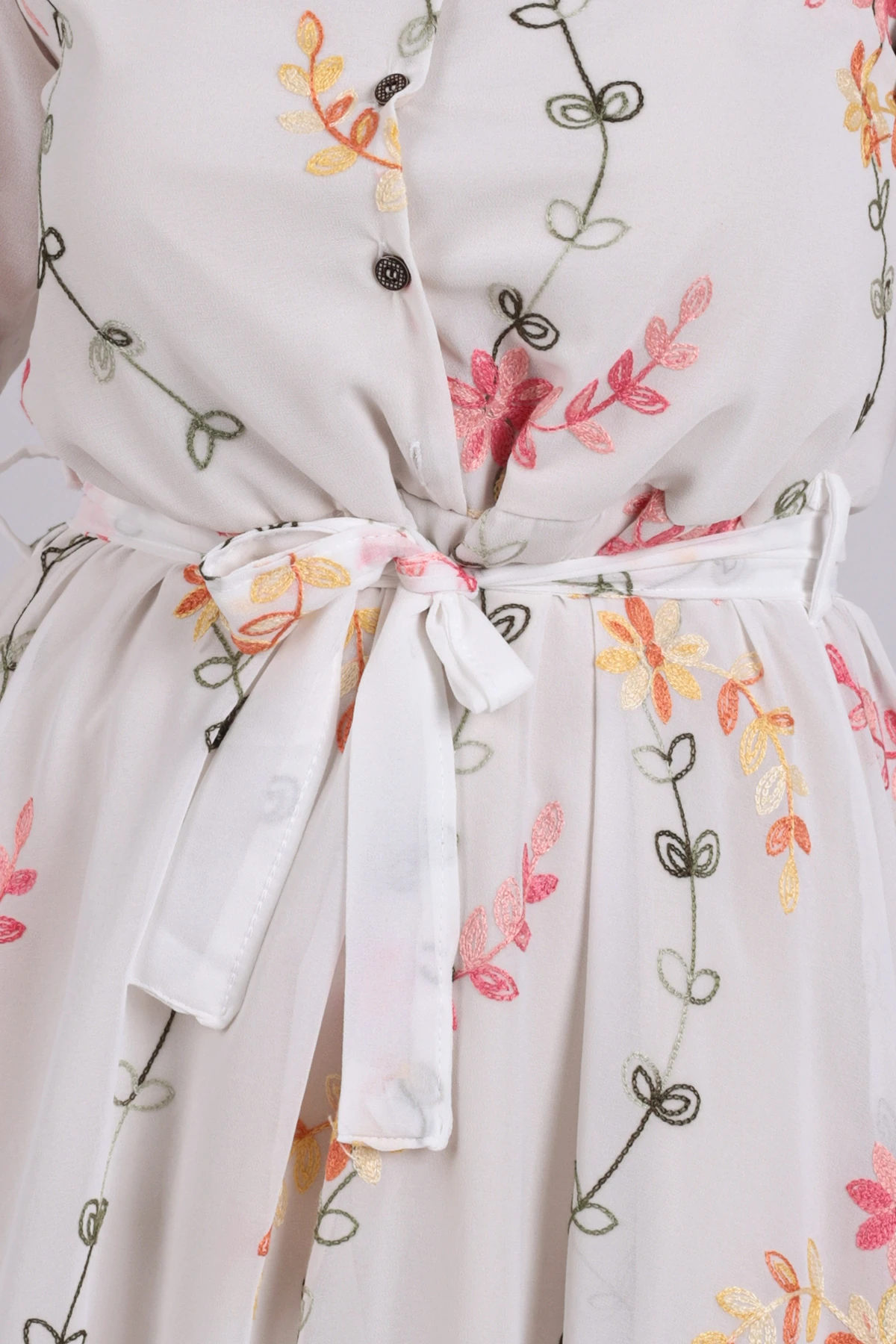 Kadın Beyaz V Yaka Kemerli Astarlı Şifon Midi Boy Elbise ARM-26K001042