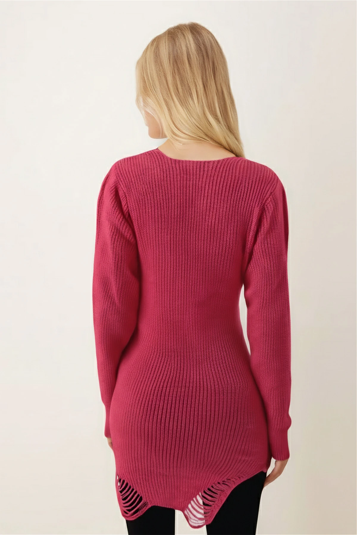 Kadın Fuşya V Yaka Etek Ucu Yırtıklı Triko Elbise ARM-26K136008