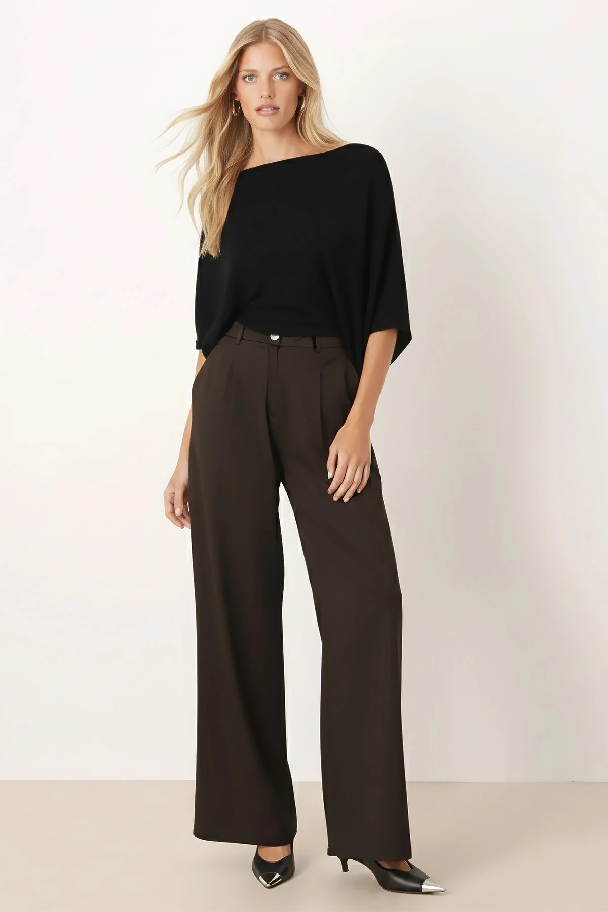 Kadın Haki Yüksek Bel Önden Pile Detaylı Bol Paça Pantolon ARM-26K136041