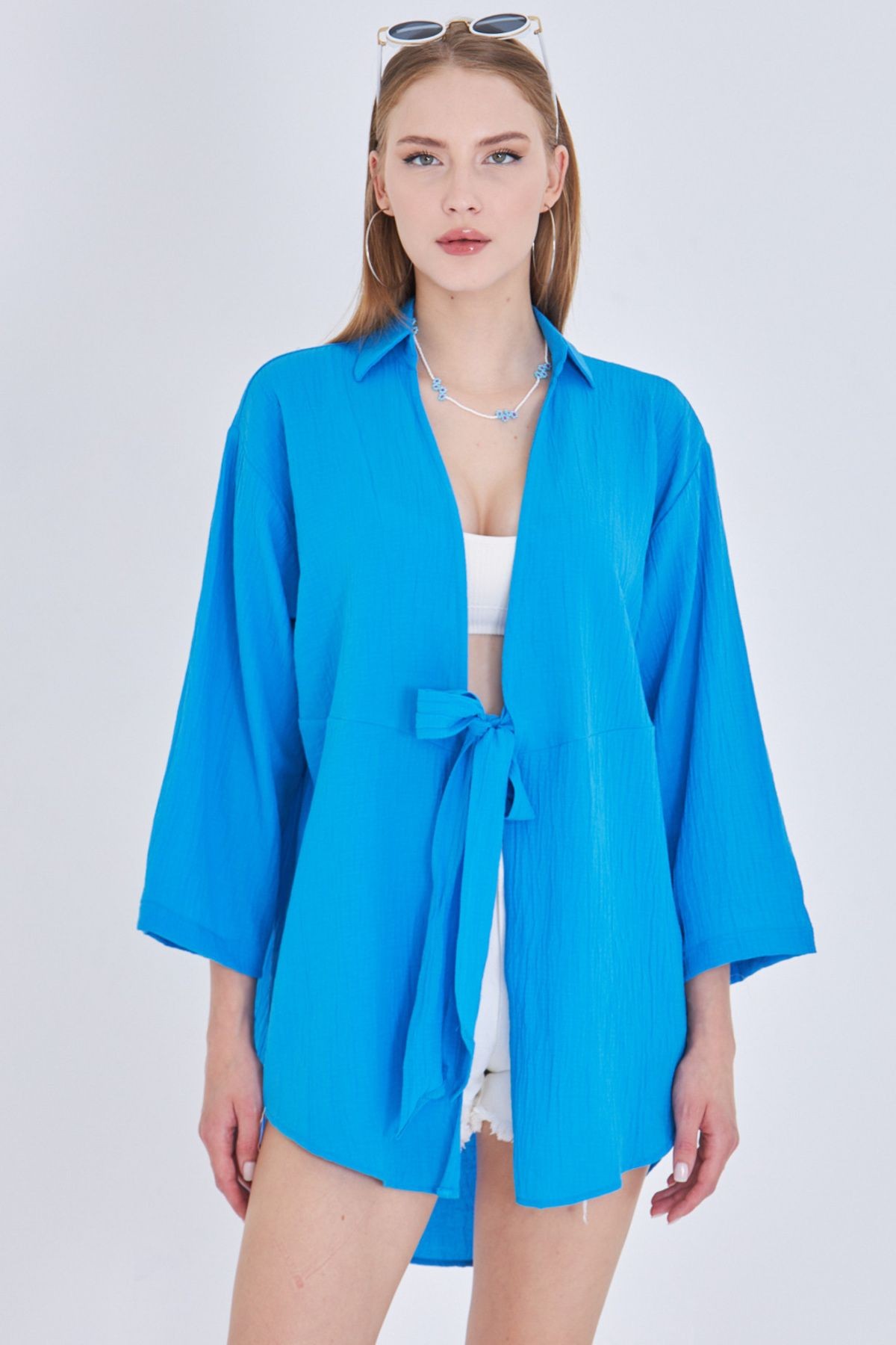 Kadın Mavi Keten Görünümlü Önden Bağlamalı Kimono Gömlek ARM-24Y001063