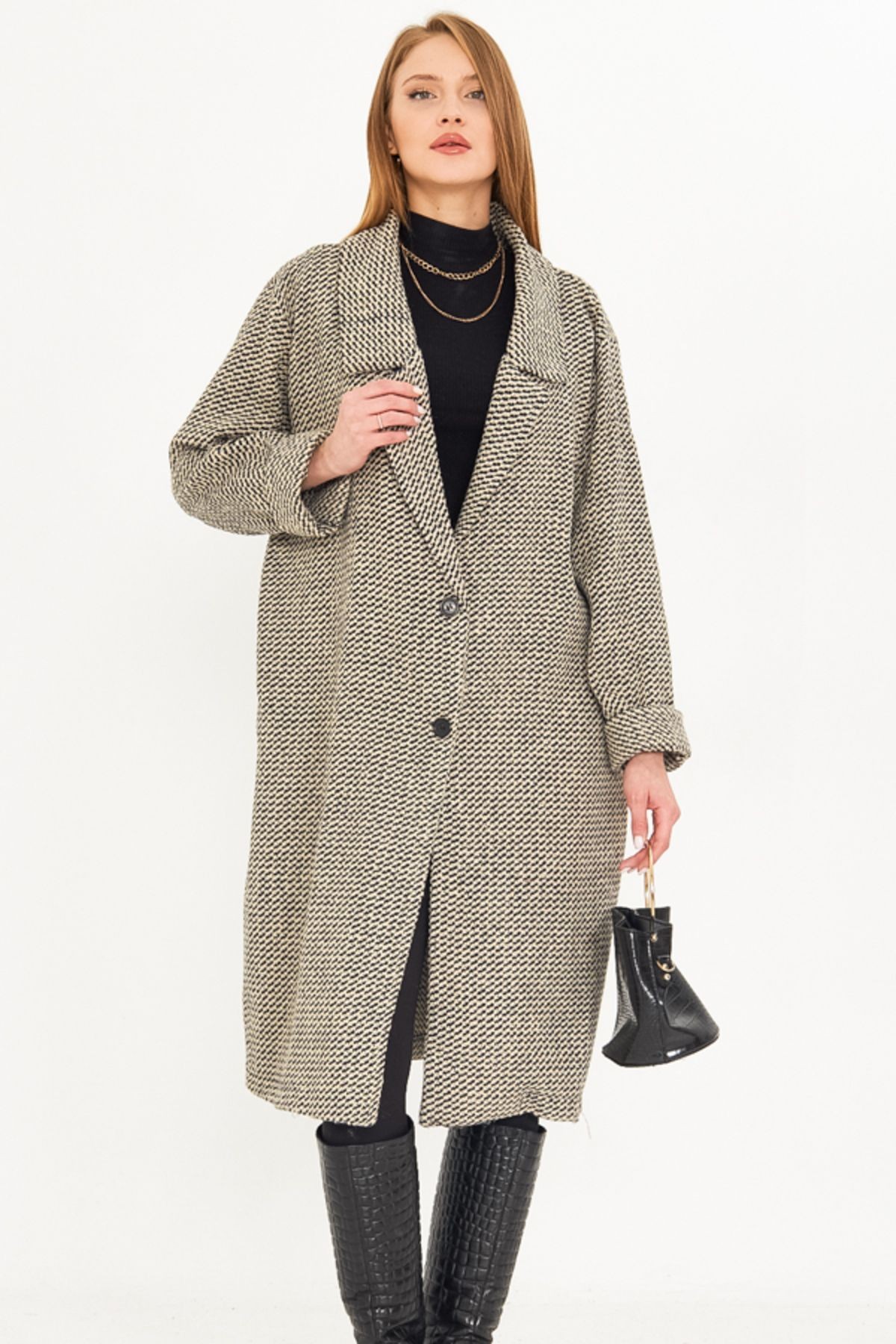Kadın Siyah Oversize Desenli Kaşe Kaban ARM-25K001099