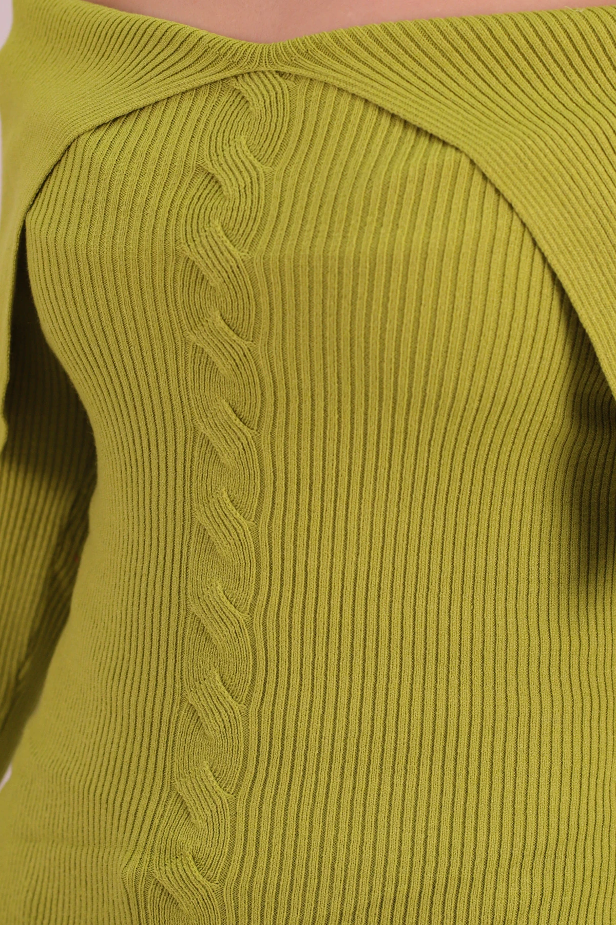 Kadın Açık Yeşil Madonna Yaka Triko Kazak ARM-26K136068