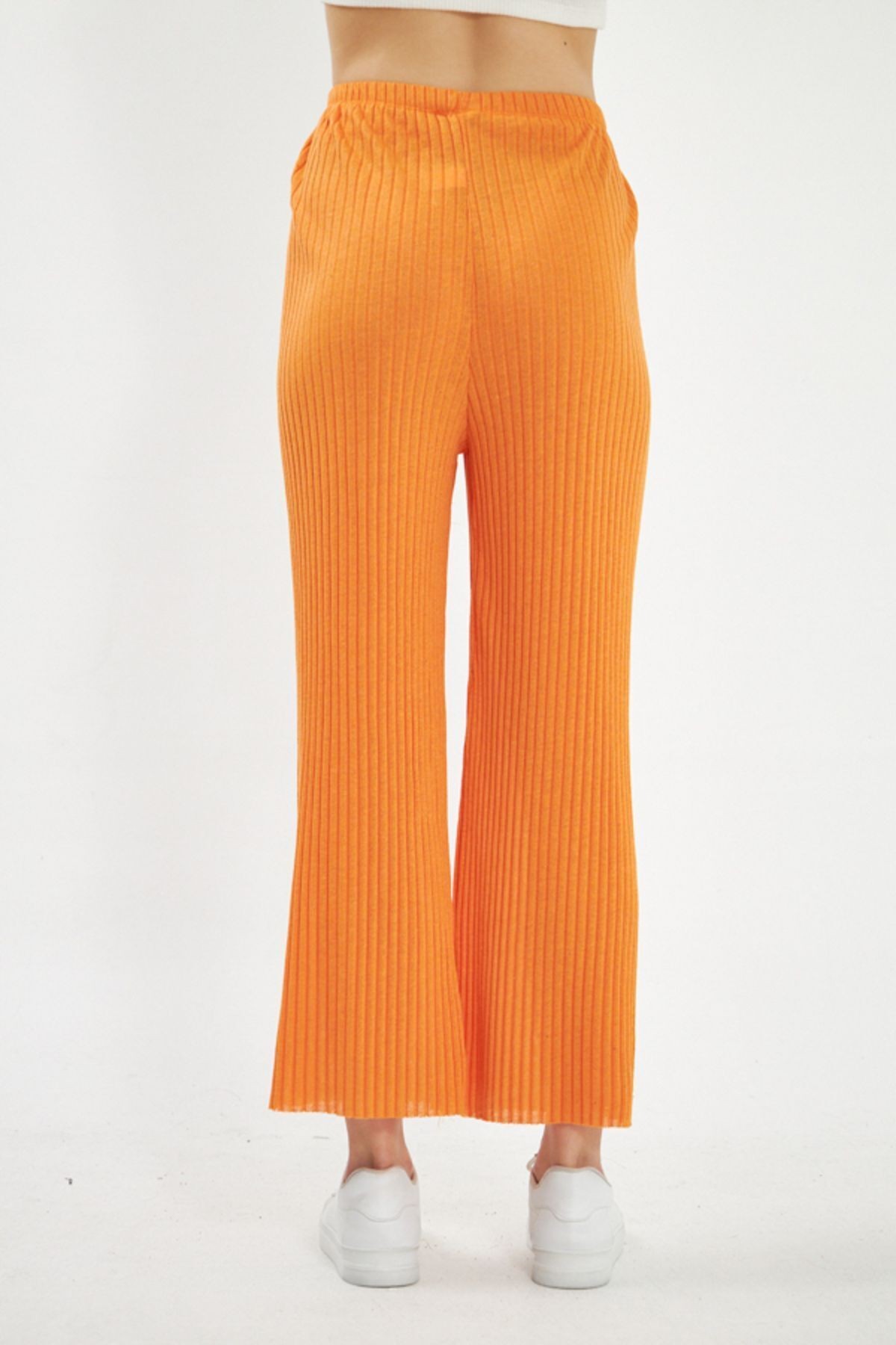 Kadın Turuncu Beli Lastikli Fitilli Triko Pantolon ARM-22K105002