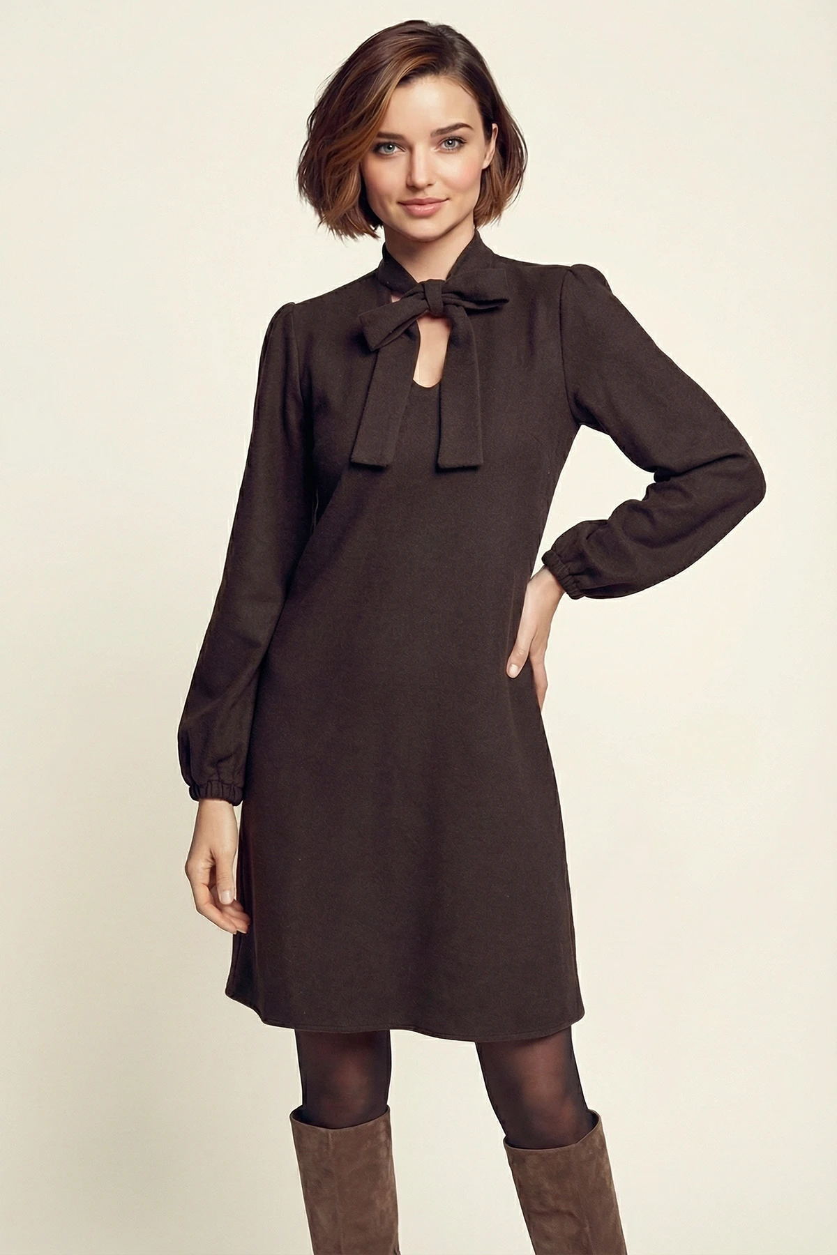 Kadın Koyu Kahve Yakası Bağlamalı Kolları Lastikli Kadife Elbise ARM-25K001087