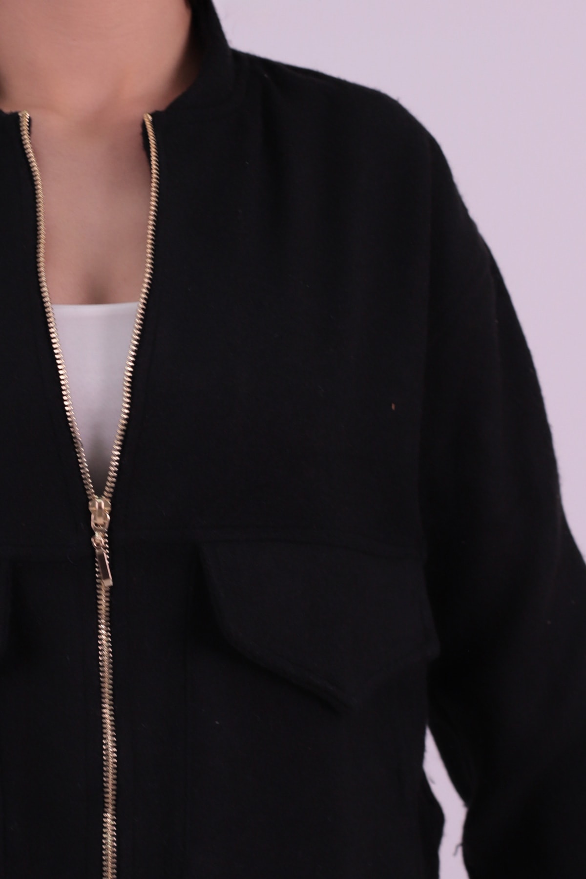 Kadın Siyah Cepli Kolları Ve Beli Lastikli Bomber Kaşe Mont ARM-26K001027
