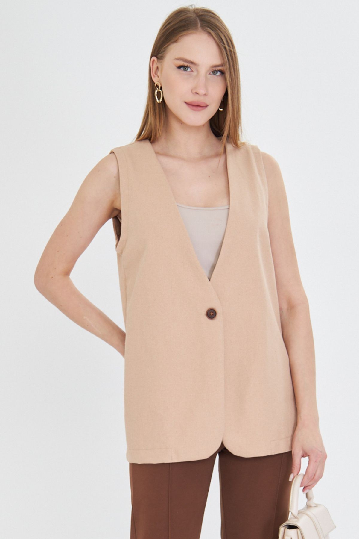 Kadın Bej V Yaka Tek Düğme Oversize Yelek ARM-25Y001036