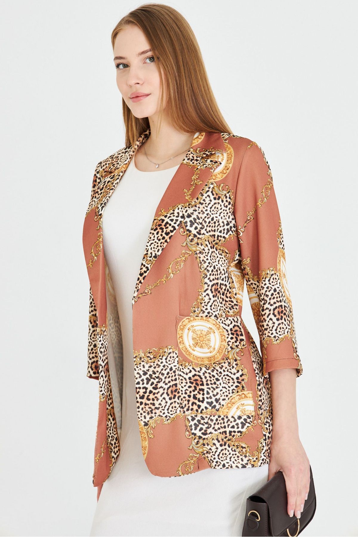 Kadın Bej Cepli Oversize Ceket ARM-25Y001057