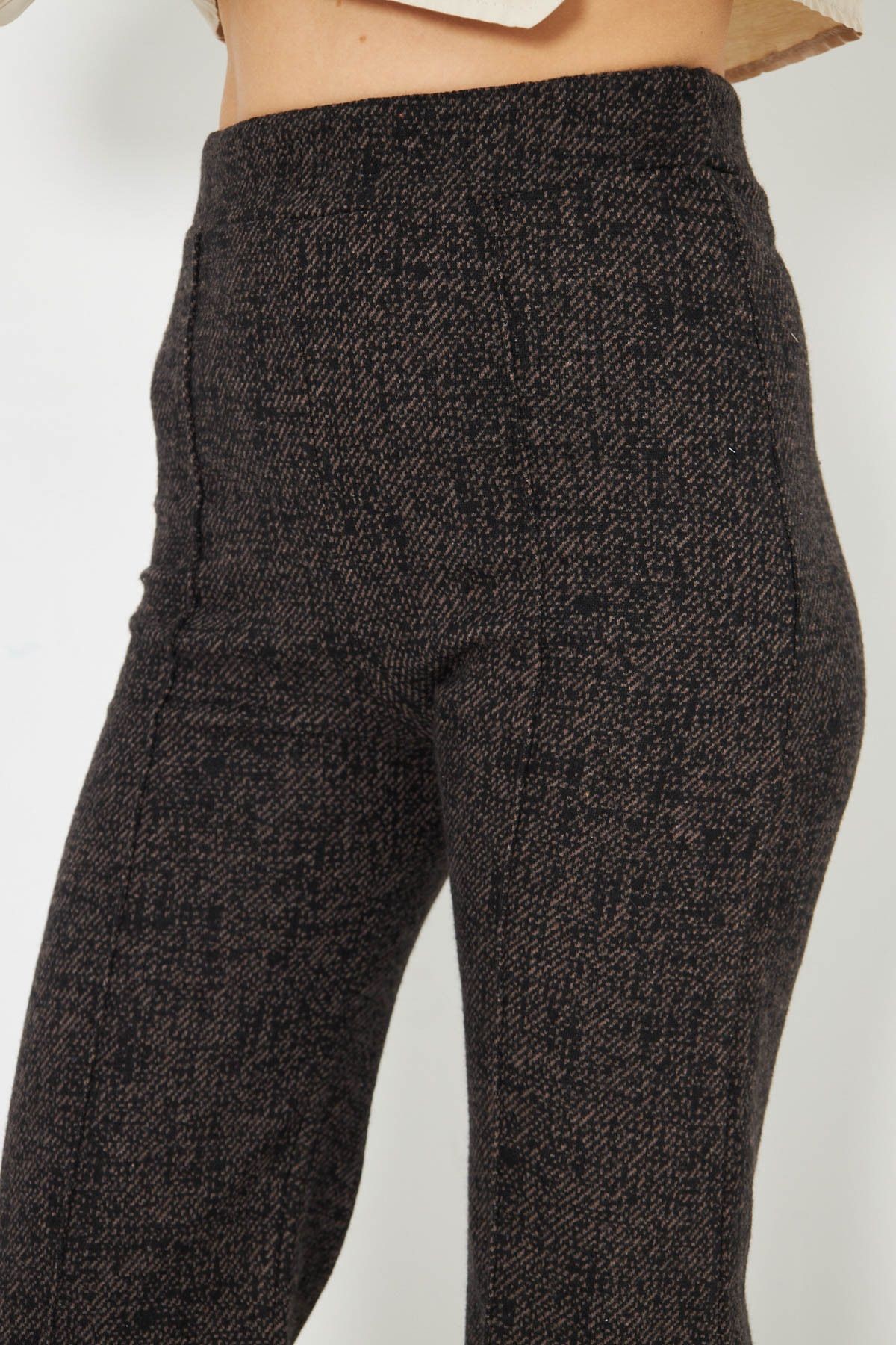Kadın Kahve Beli Lastikli Ütü İzi Dikişli Pantolon ARM-25K001058