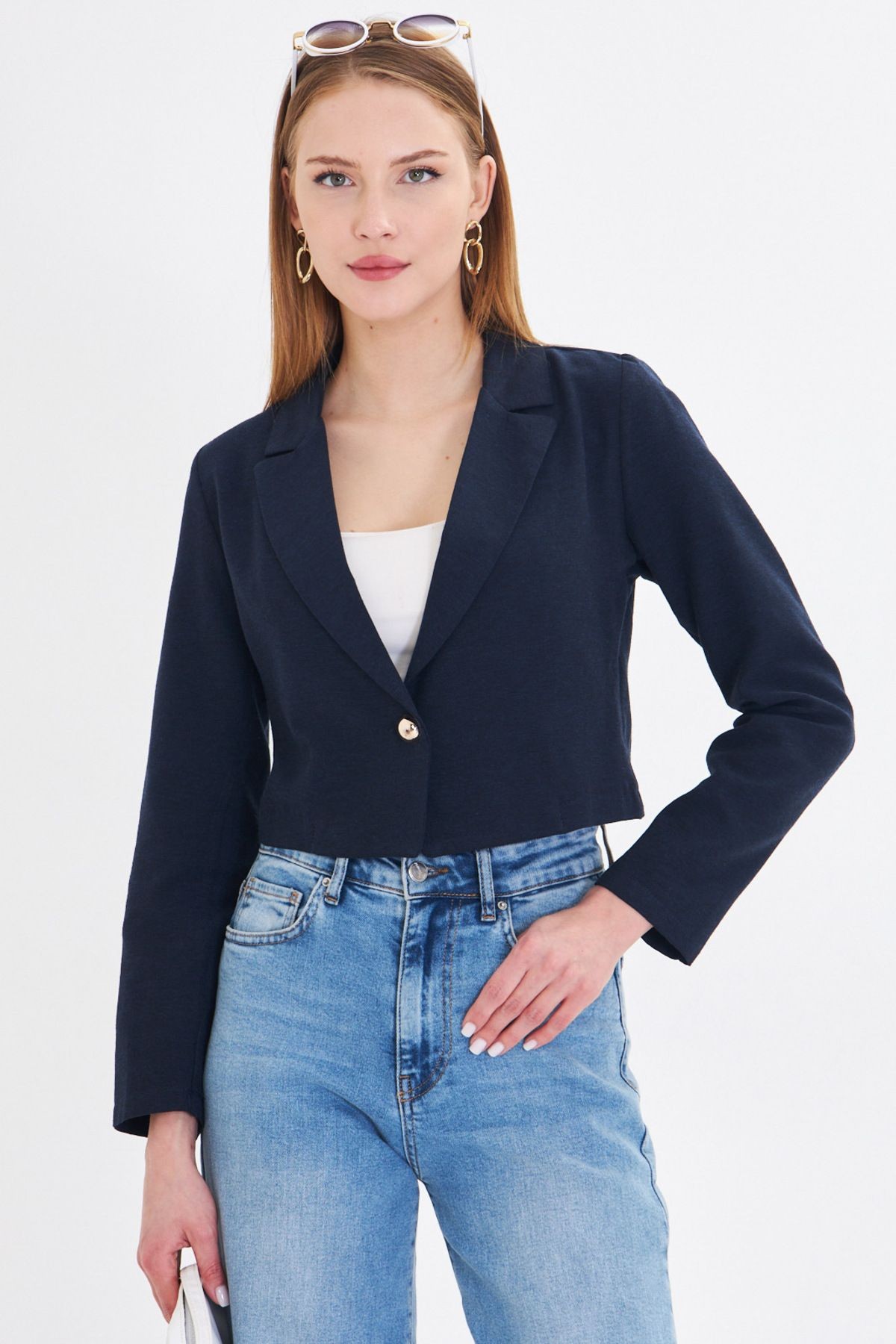 Kadın Lacivert Tek Düğmeli Crop Ceket ARM-23Y001064