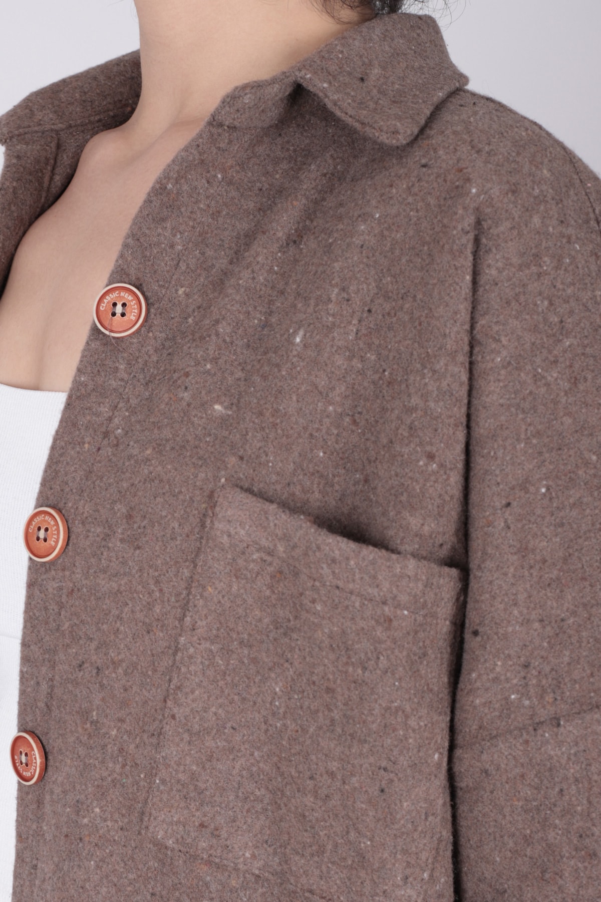 Kadın Açık Kahve Oversize Kaşe Cepli Gömlek ARM-22Y001156
