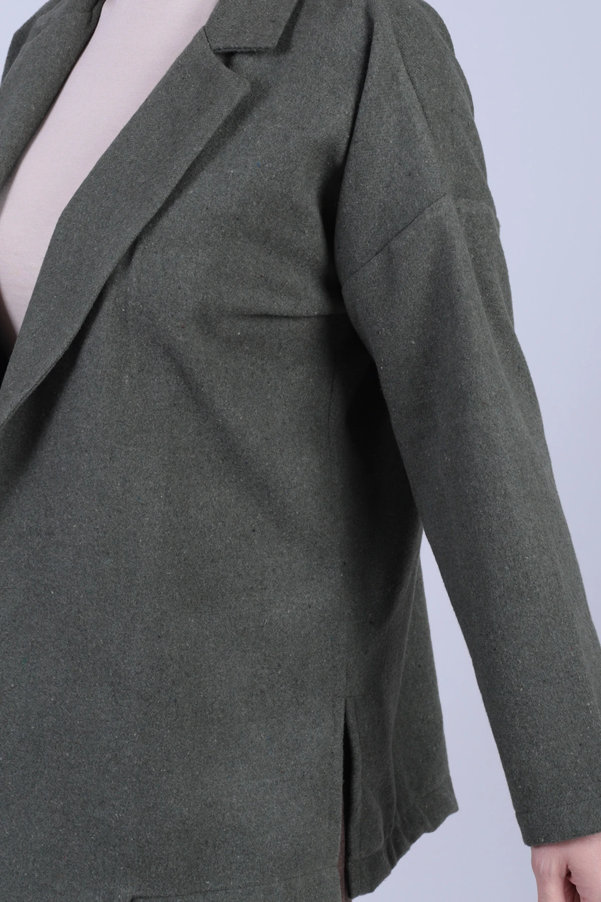 Kadın Yeşil Erkek Yaka Yanları Yırtmaçlı Oversize Ceket ARM-26K001009