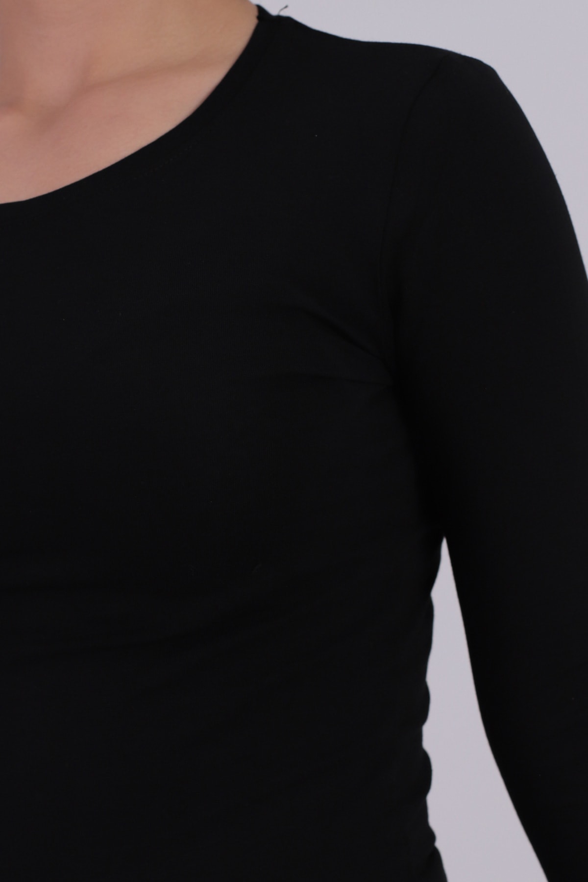 Kadın Siyah Bisiklet Yaka Uzun Kol Body ARM-26K135008
