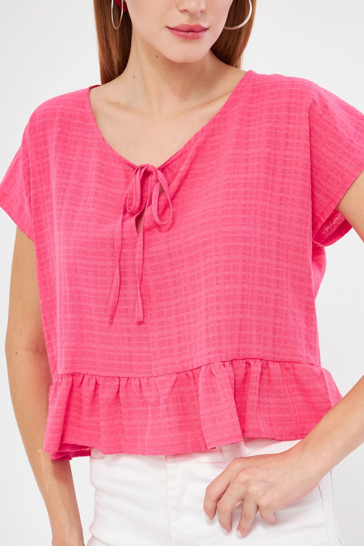 Kadın Fuşya Yarasa Kol Yakası Bağlamalı Eteği Fırfırlı Oversize Crop Bluz ARM-24Y001088