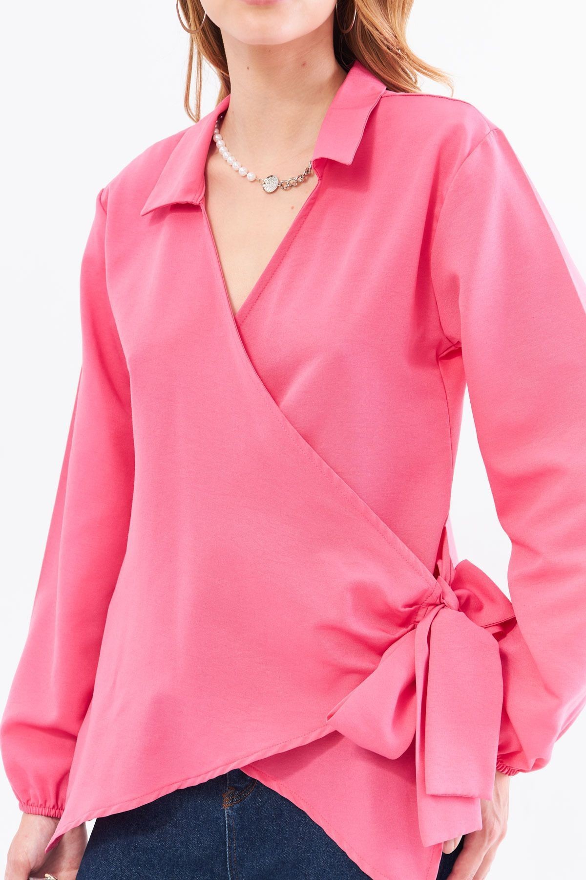 Kadın Pembe Yakalı Kruvaze Bluz ARM-22Y024025