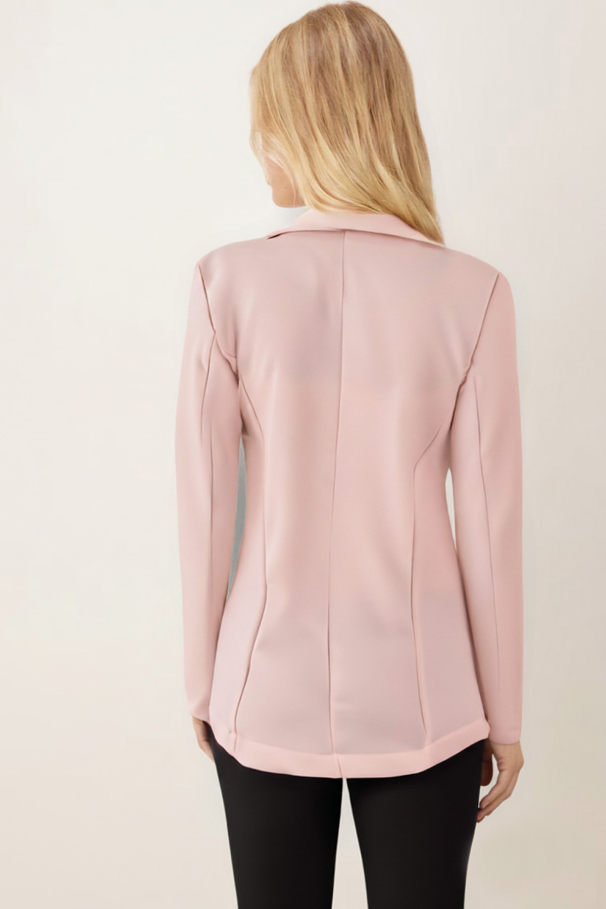 Kadın Açık Bej Düğmeli Ceket ARM-20K001151