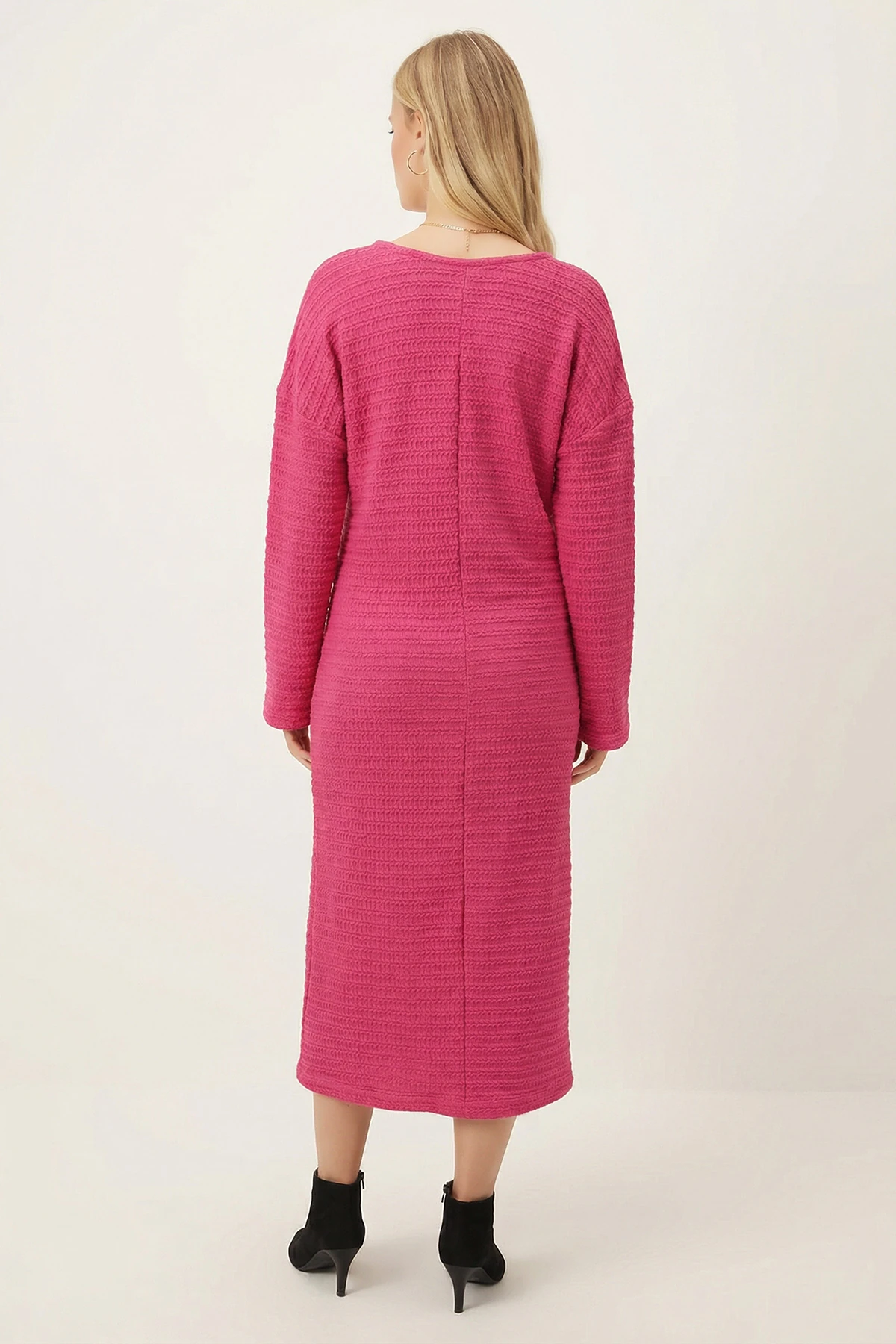 Kadın Fuşya Uzun Kollu Yumuşak Dokulu Salaş Elbise ARM-26K001078