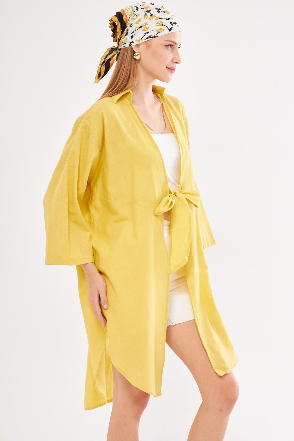 Kadın Sarı Önden Bağlamalı İnce Keten Kumaş Midi Boy Kimono Gömlek ARM-24Y001081