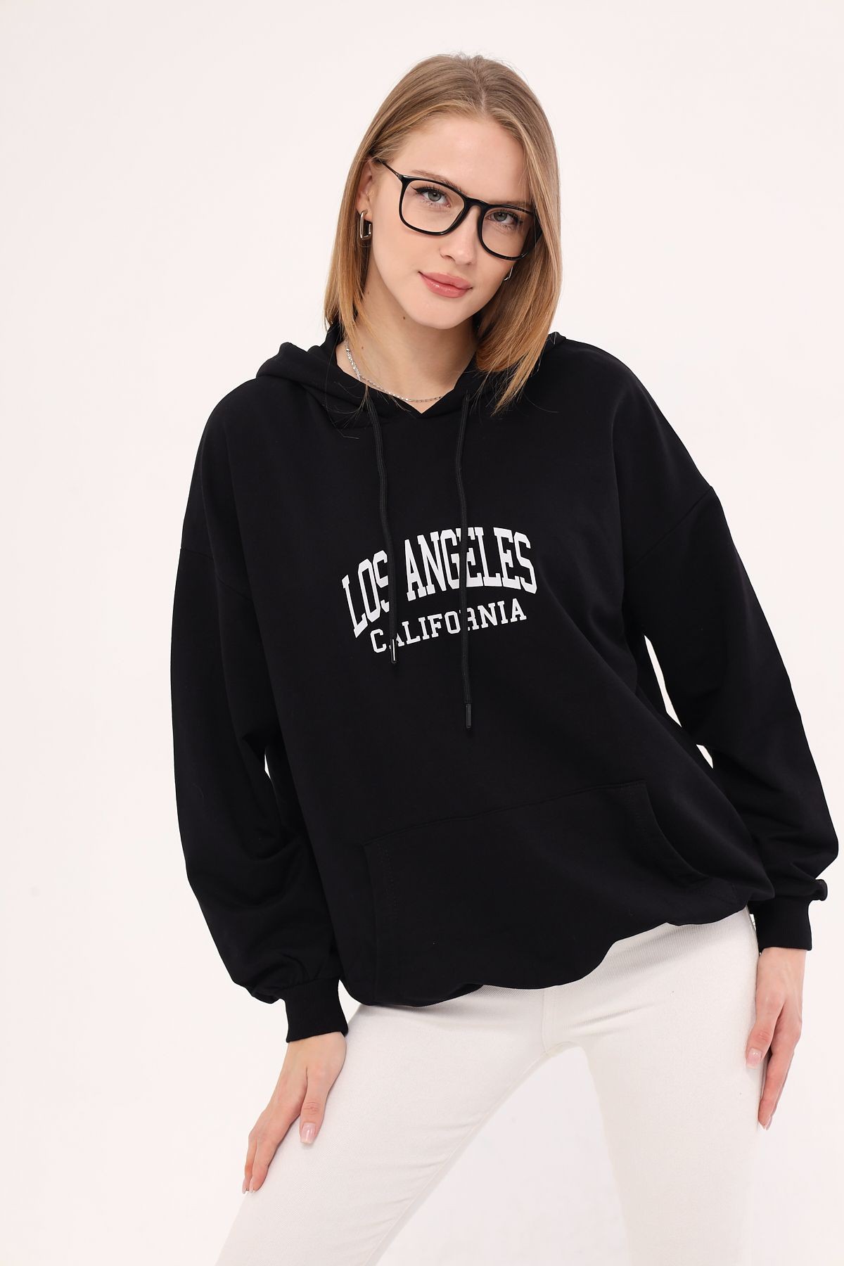 Kadın Siyah Los Angeles Baskılı Kapüşonlu Oversize Sweatshirt ARM-25K001026