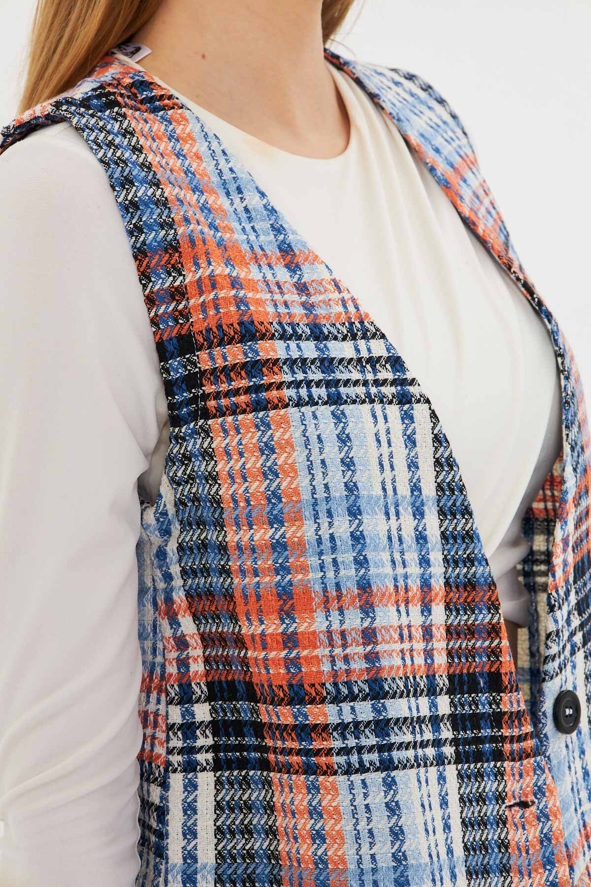 Kadın Turuncu V Yaka Tek Düğmeli Oversize Ekoseli Yelek ARM-25K001111
