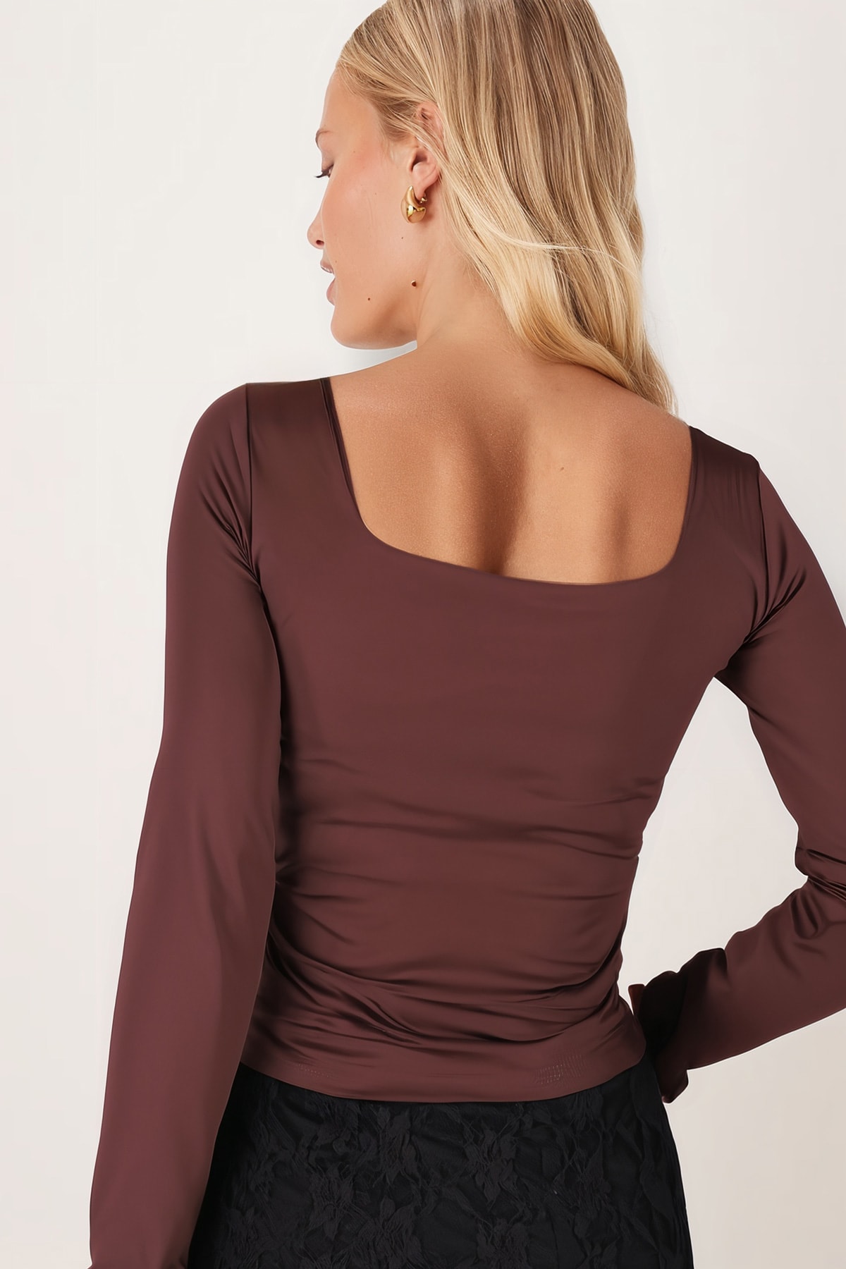 Kadın Kahve Kare Yaka Uzun Kollu Crop Bluz ARM-26K042004