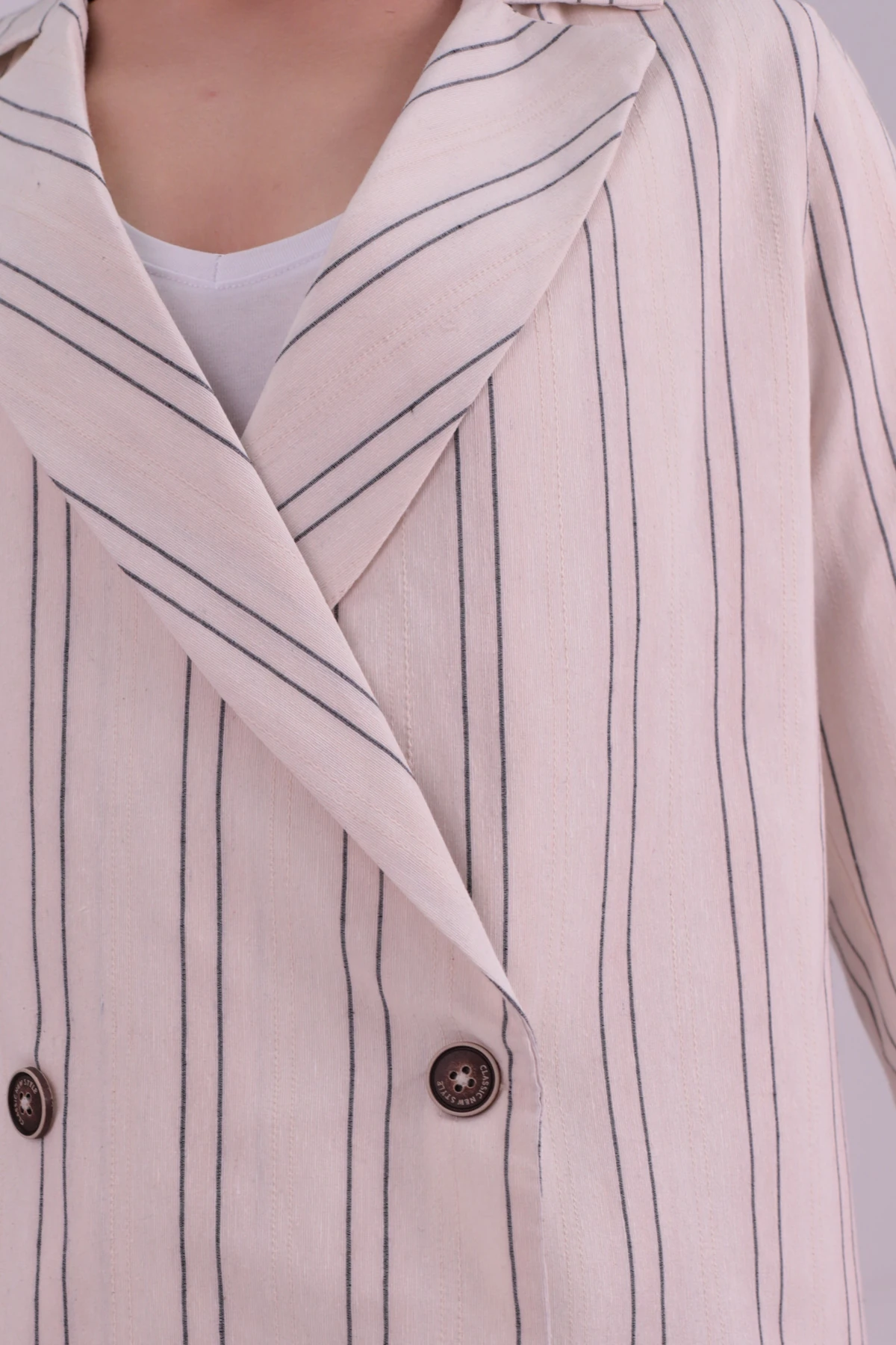 Kadın Krem Oversize Duble Kol Kruvaze Yaka Astarlı Blazer Ceket ARM-26K001052