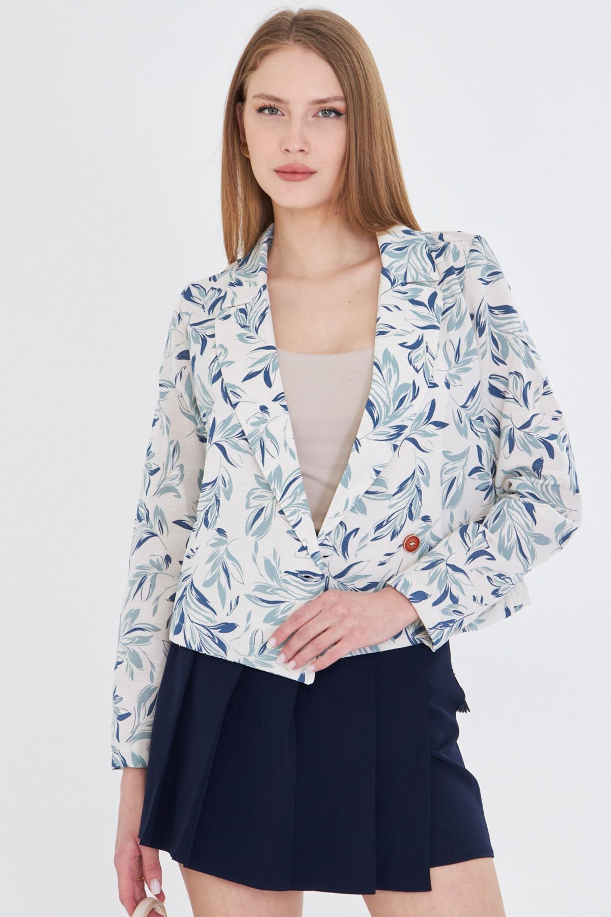 Kadın Açık Mint Kruvaze Yaka Desenli Crop Ceket ARM-24Y001058