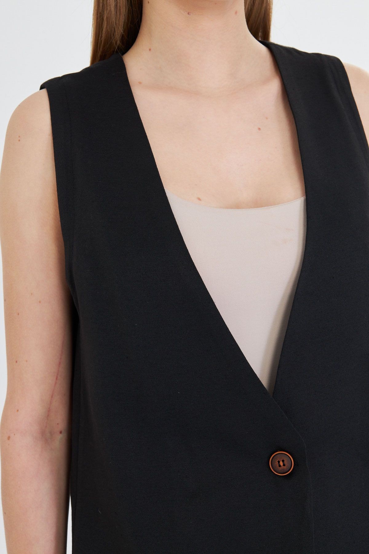 Kadın Siyah V Yaka Tek Düğme Oversize Yelek ARM-25Y001036