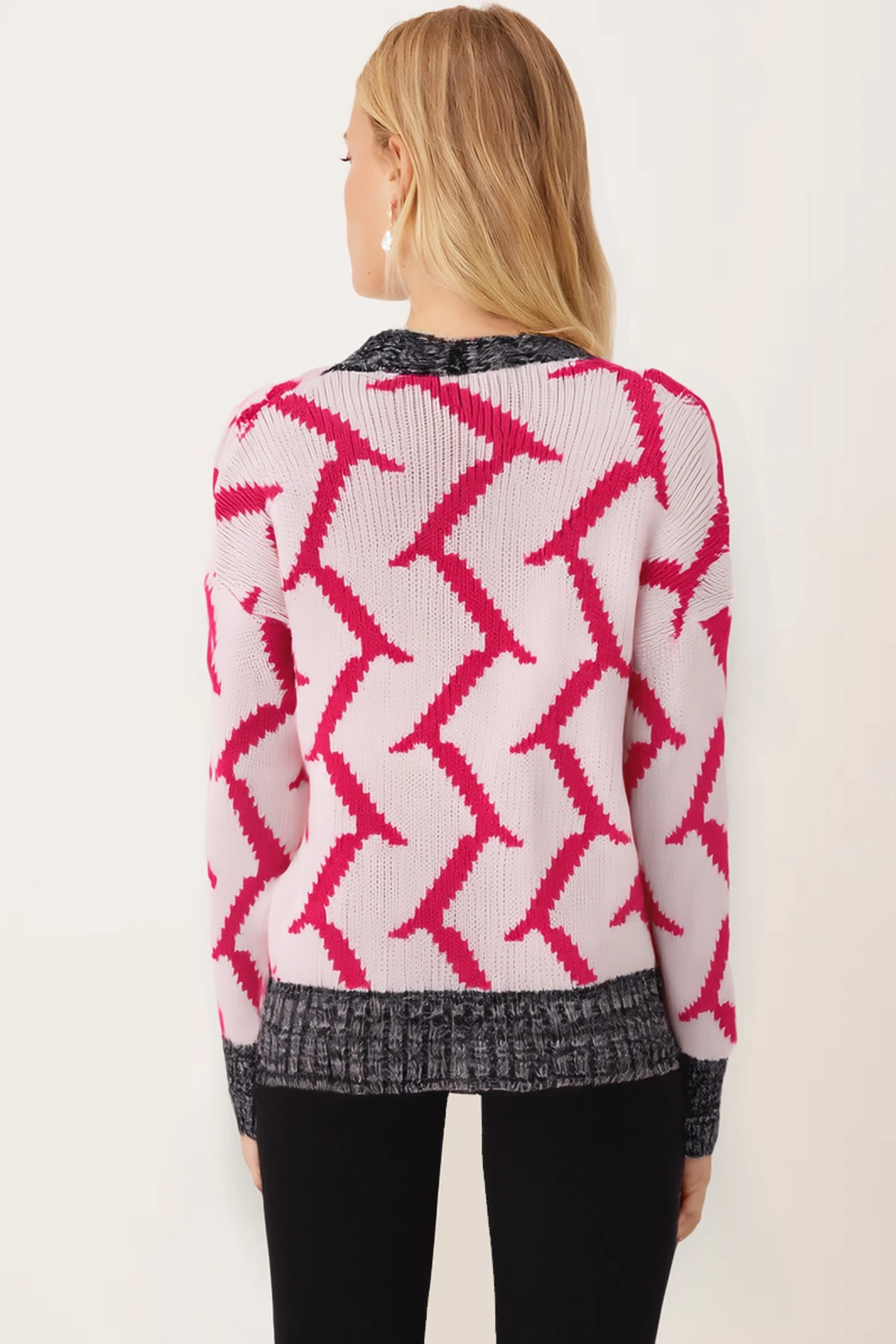 Kadın Fuşya V Yaka Düğmeli Desenli Triko Hırka ARM-26K136045