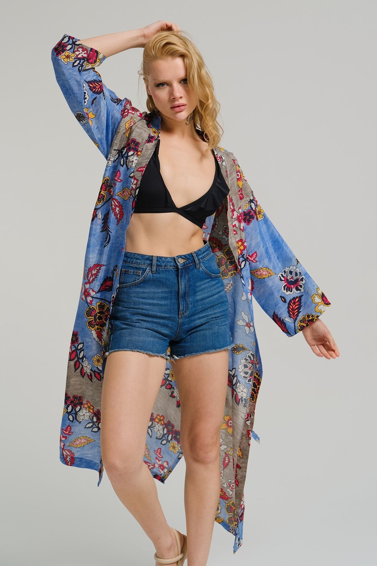 Kadın Mavi Desenli Uzun Kimono ARM-22Y001120