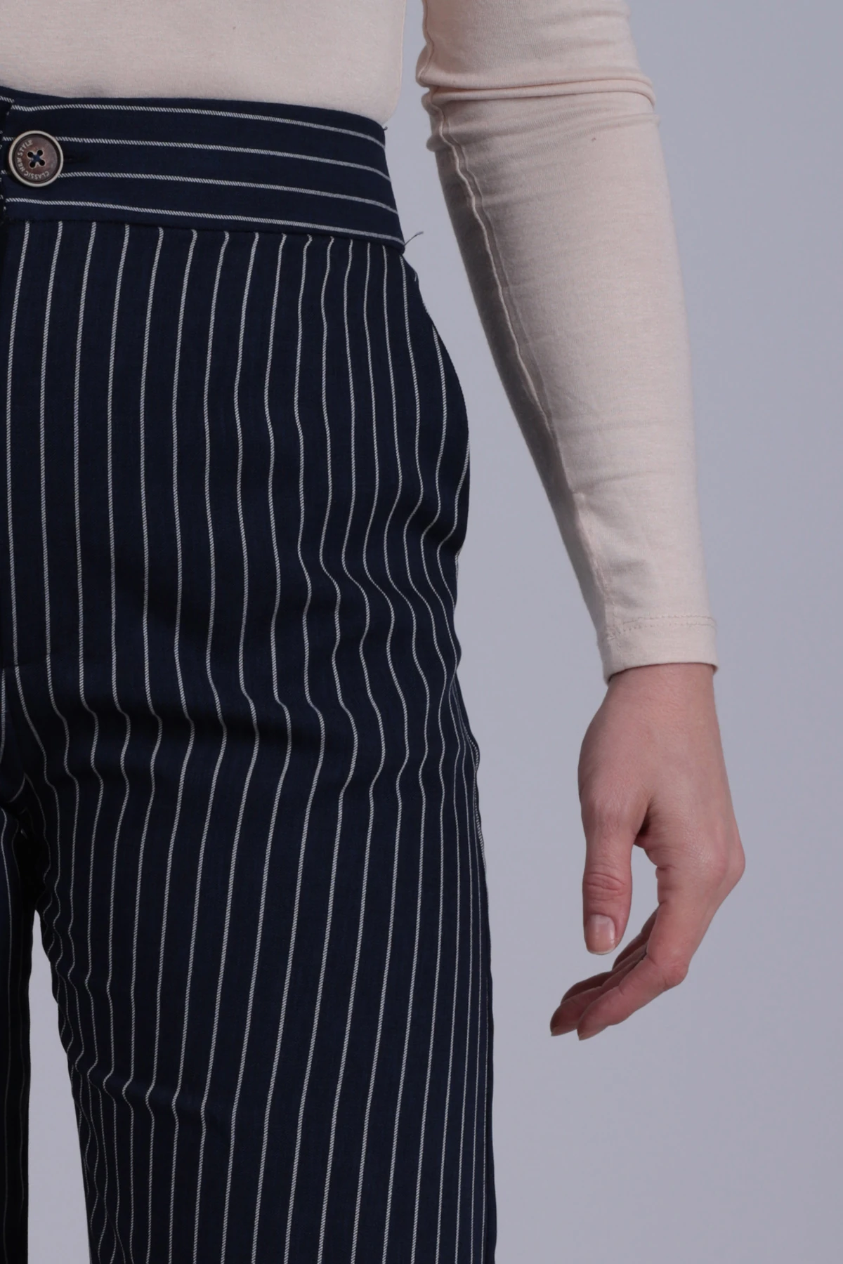 Kadın Lacivert Bol Paça Kumaş Pantolon ARM-26K001053