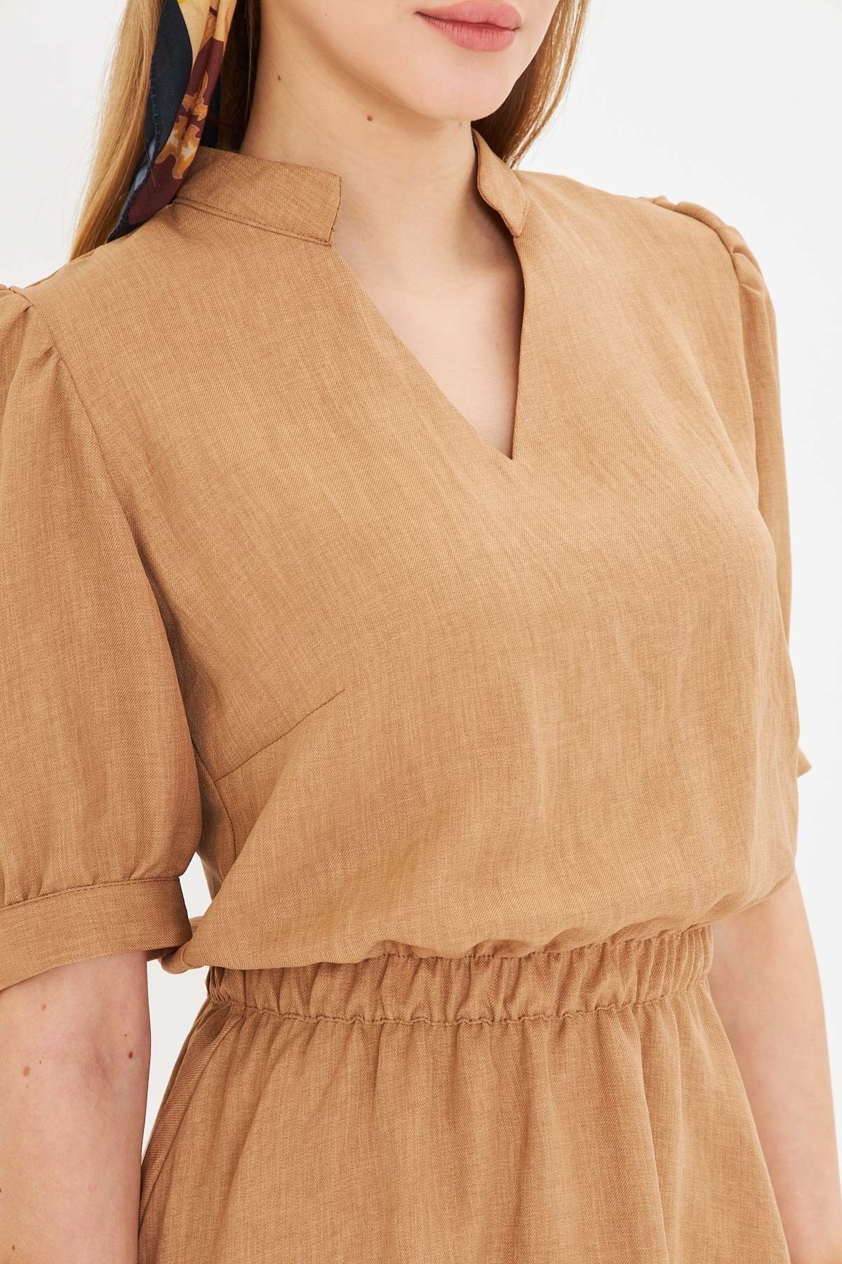 Kadın Camel V Yaka Beli Lastikli Kısa Kollu Kloş Elbise ARM-25Y001001