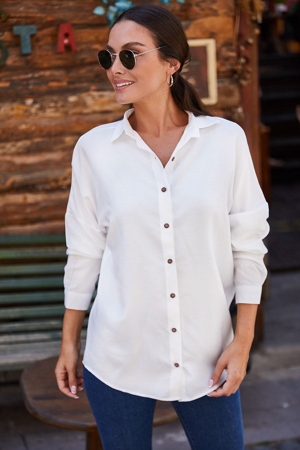 Kadın Beyaz Oversize Uzun Basic Gömlek