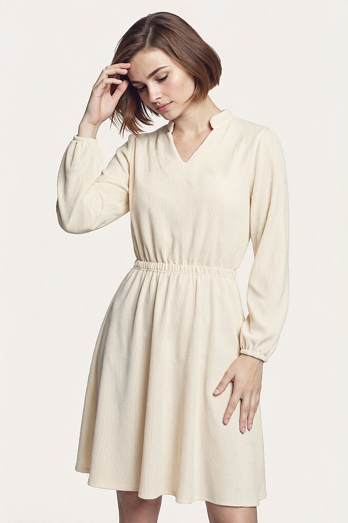 Kadın Ekru Kadife V Yaka Beli Lastikli İnce Fitilli Kloş Elbise ARM-25K001049