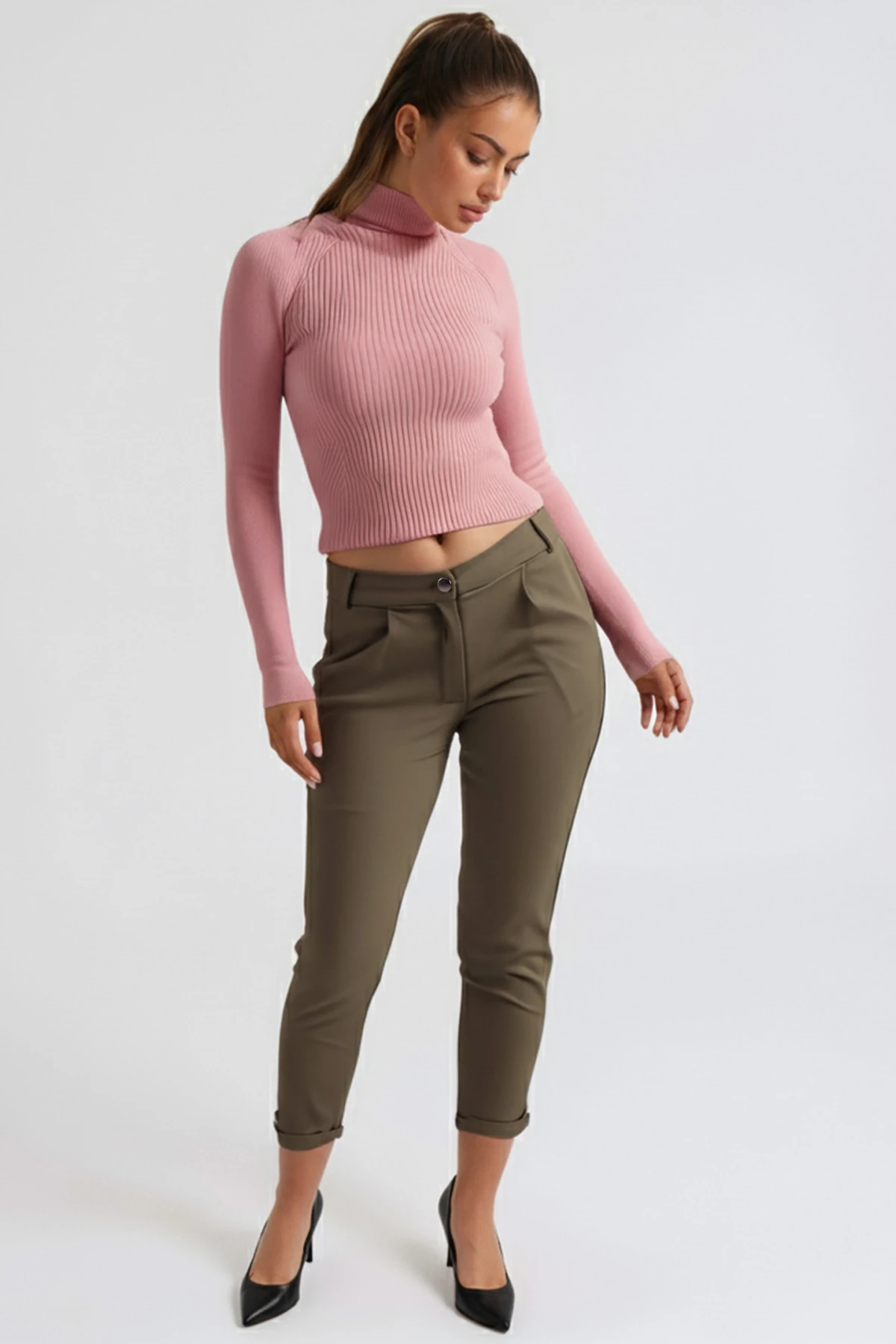 Kadın Haki Beli Lastikli Paçası Katlamalı Pantolon ARM-26K136042